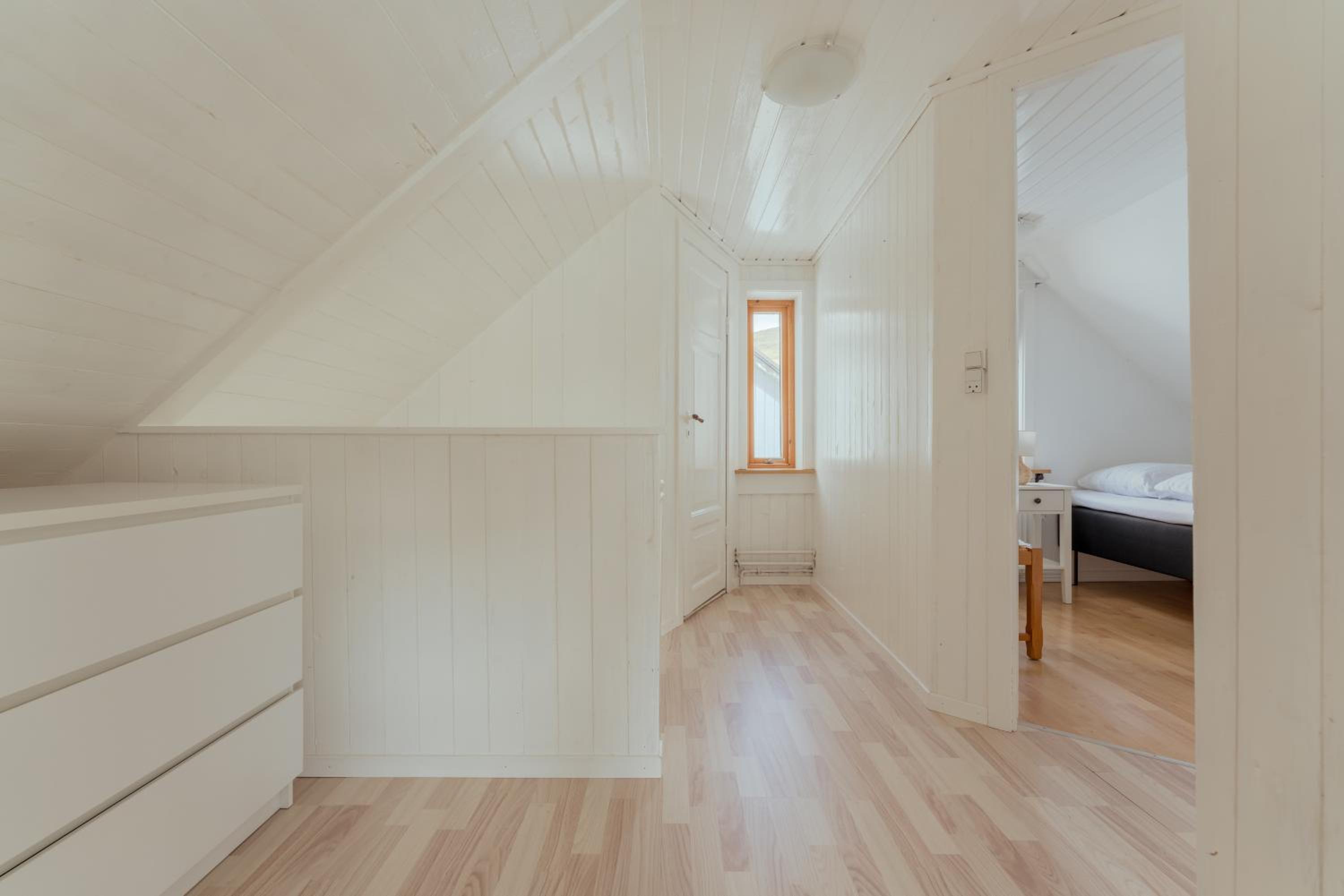 Charming 2BR Retreat in Vestmanna