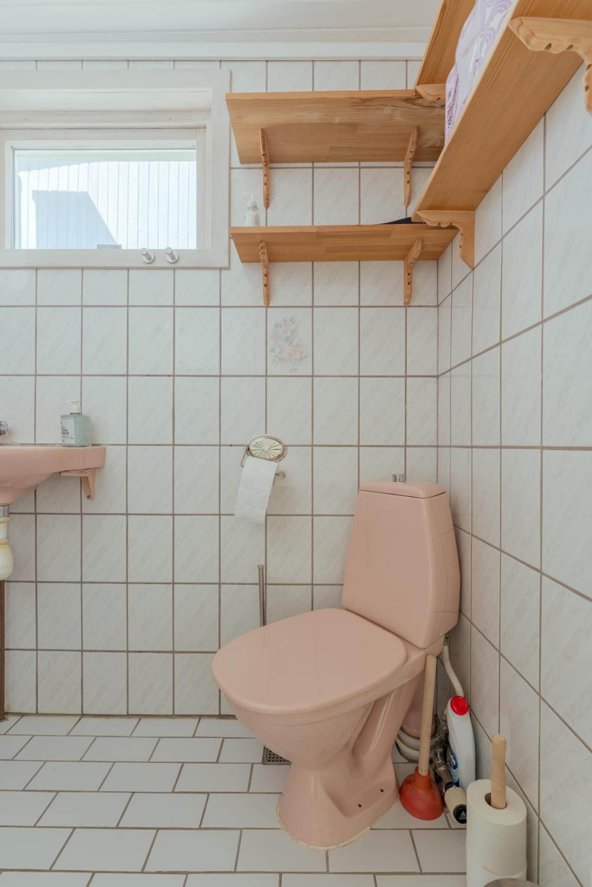 Charming 2BR Retreat in Vestmanna