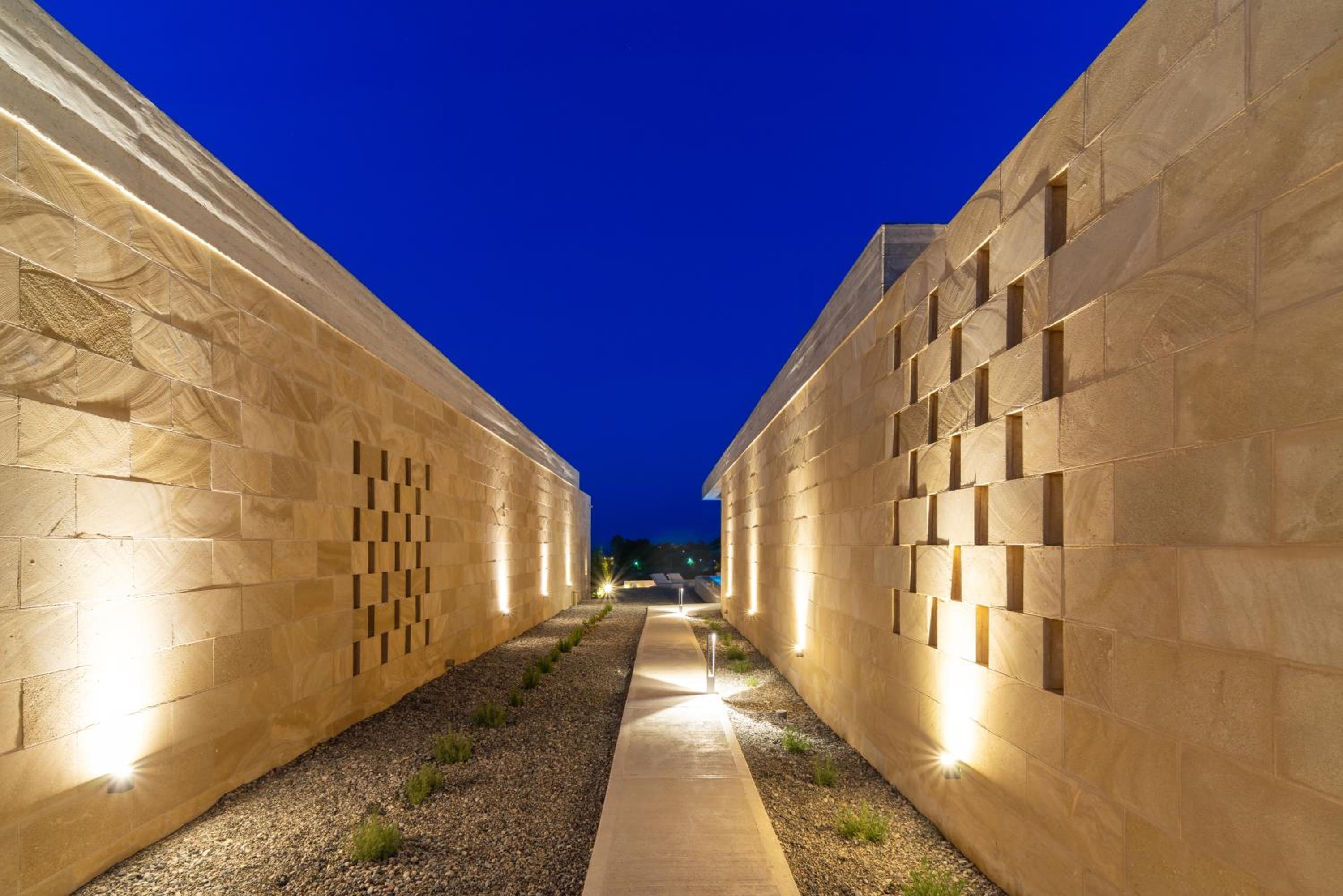 Linear Cabanon Kallithea Luxury Villas
