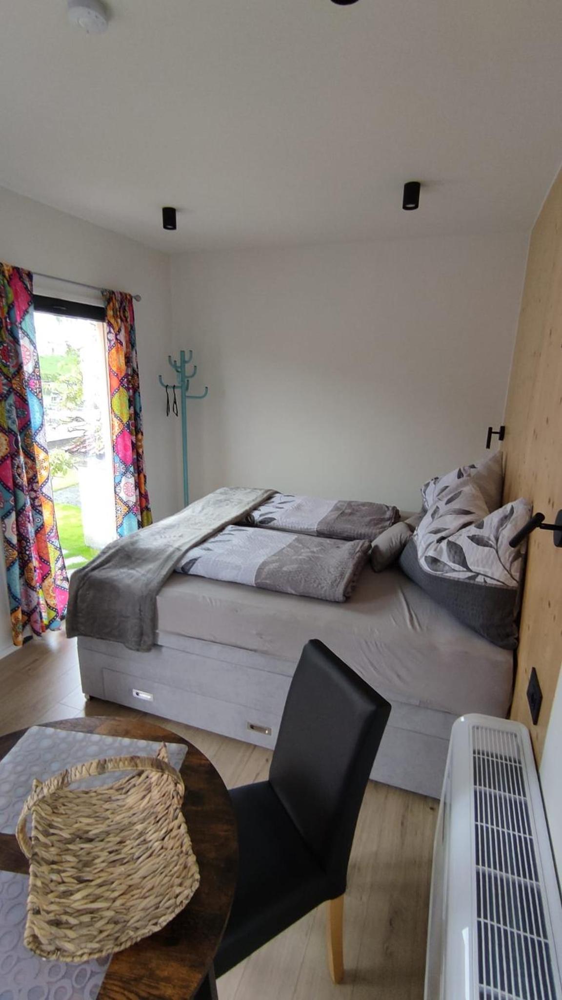 Little Tiny Village Haus 3
