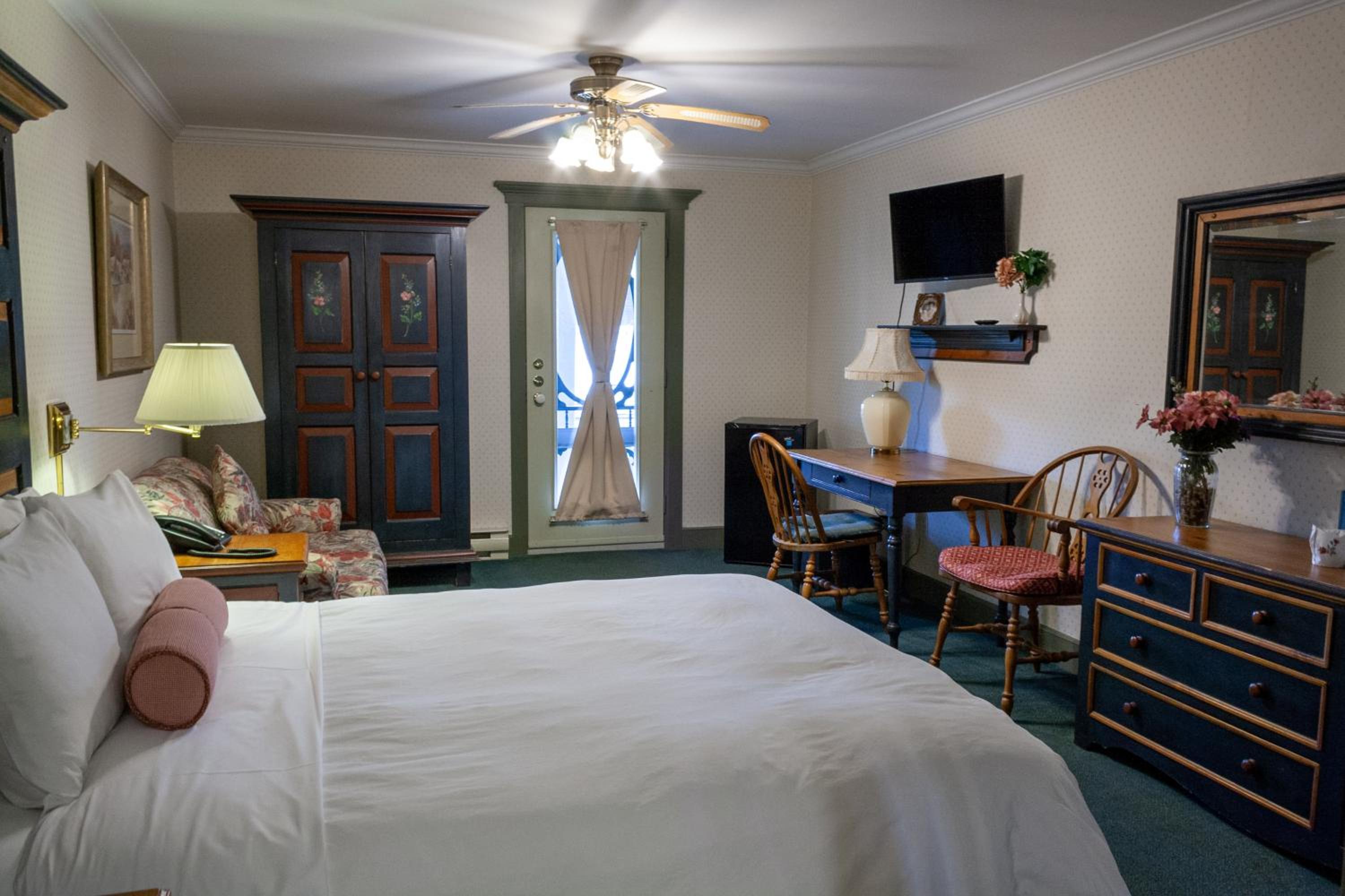 Auberge Lakeview Inn