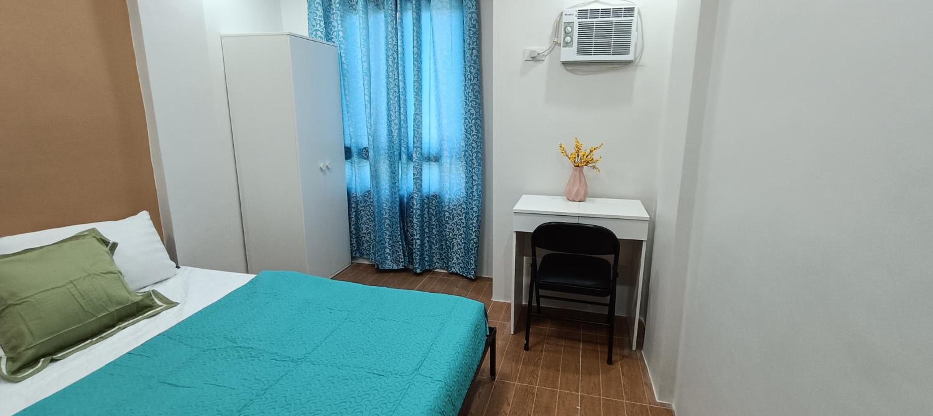 Brand New 25sqm Apartment Makati view 3