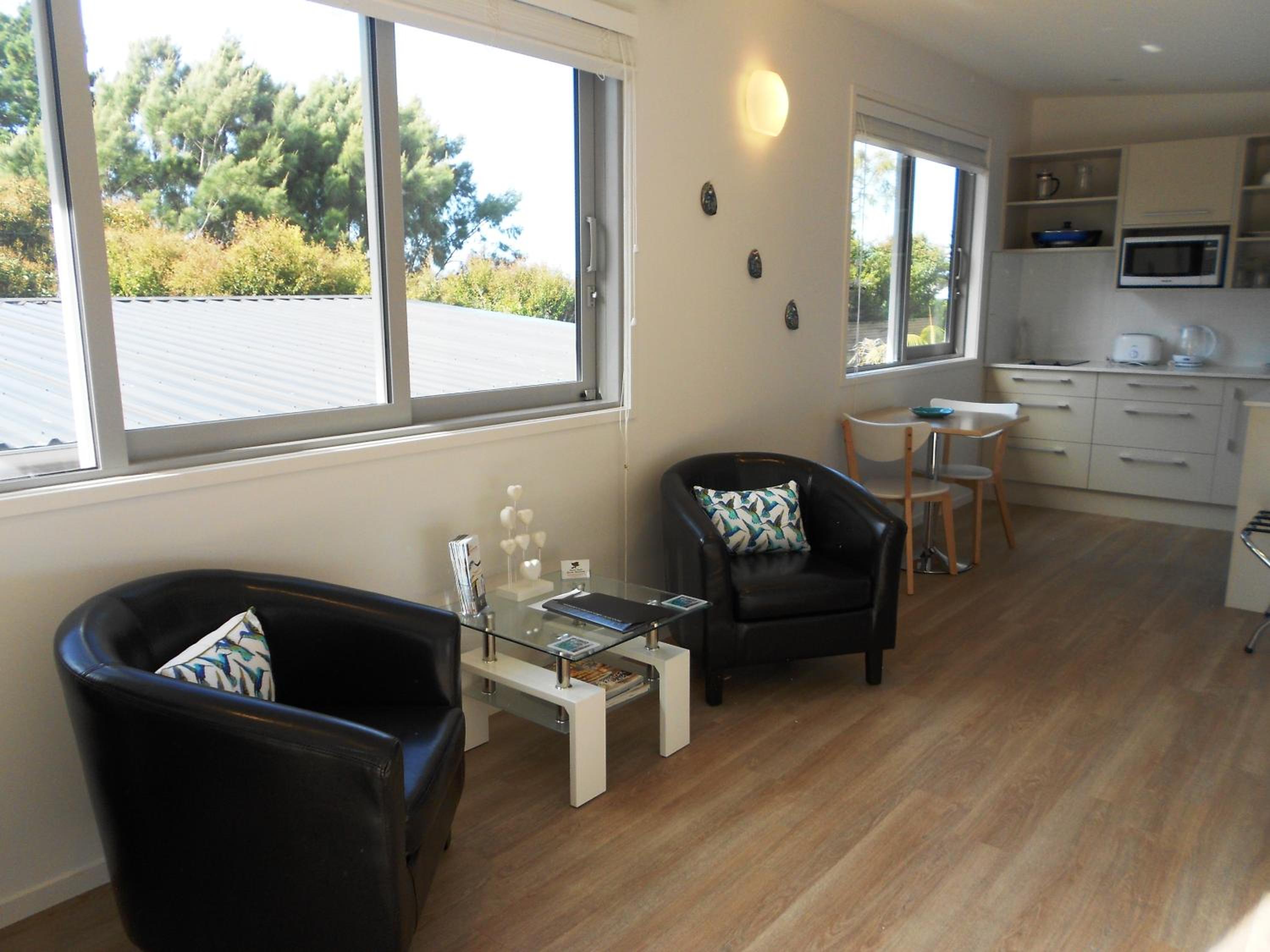 Oneroa Secret Garden Apartments view 4