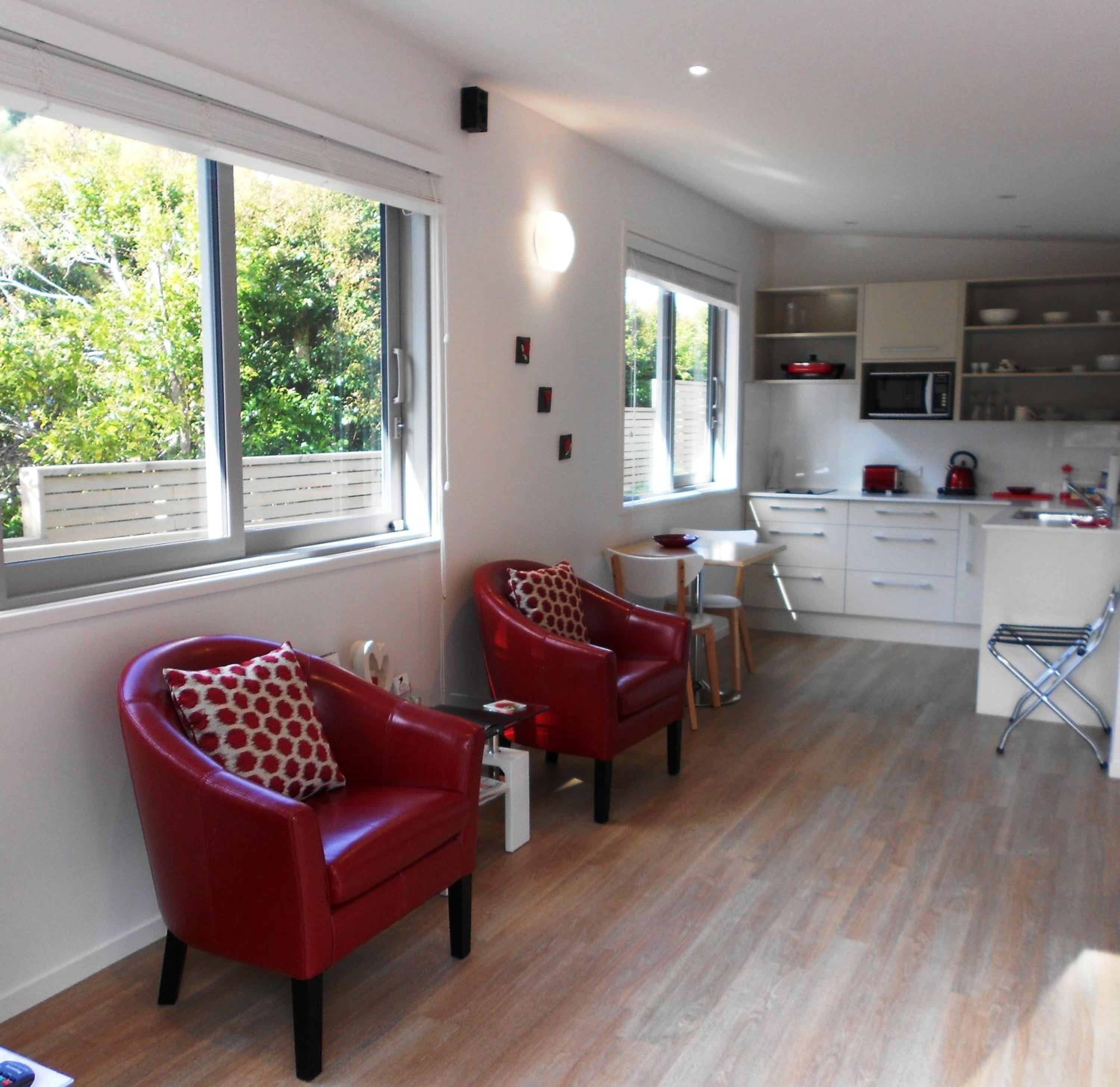 Oneroa Secret Garden Apartments view 5