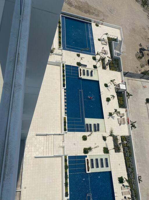 Hermosa Apartasuite con vista al mar