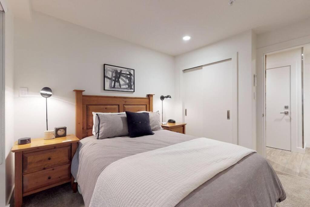 Bear Lodge, Whistler Village - Spectacular Location on Village Stroll, Designer Remodel