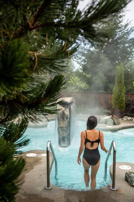 Bear Lodge, Whistler Village - Spectacular Location on Village Stroll, Designer Remodel