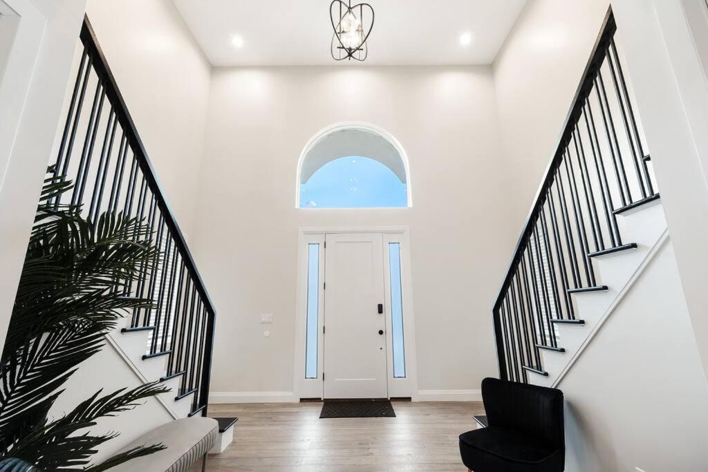 Luxurious New Countryside Home