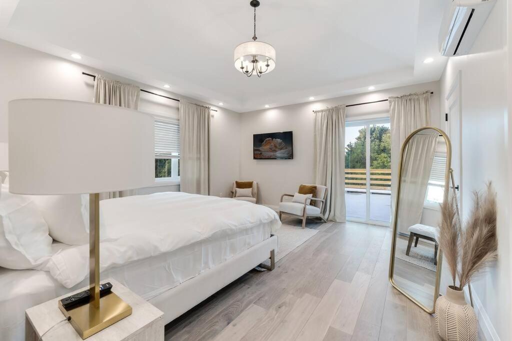 Luxurious New Countryside Home