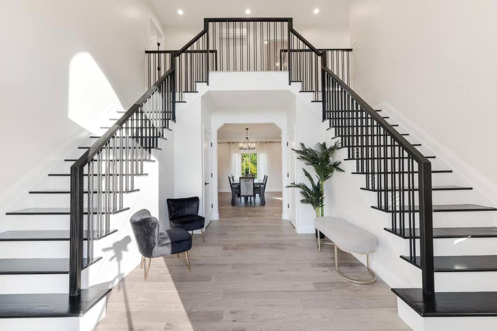 Luxurious New Countryside Home