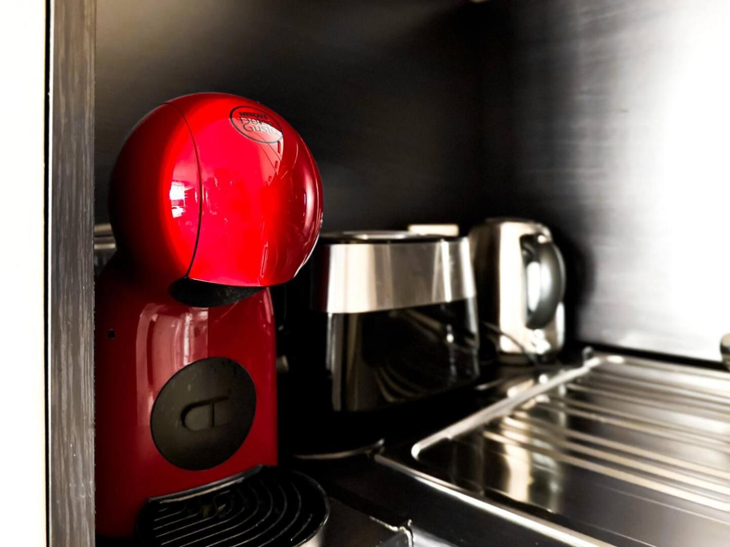 Nomad Friendly Free Parking Kitchen Ac