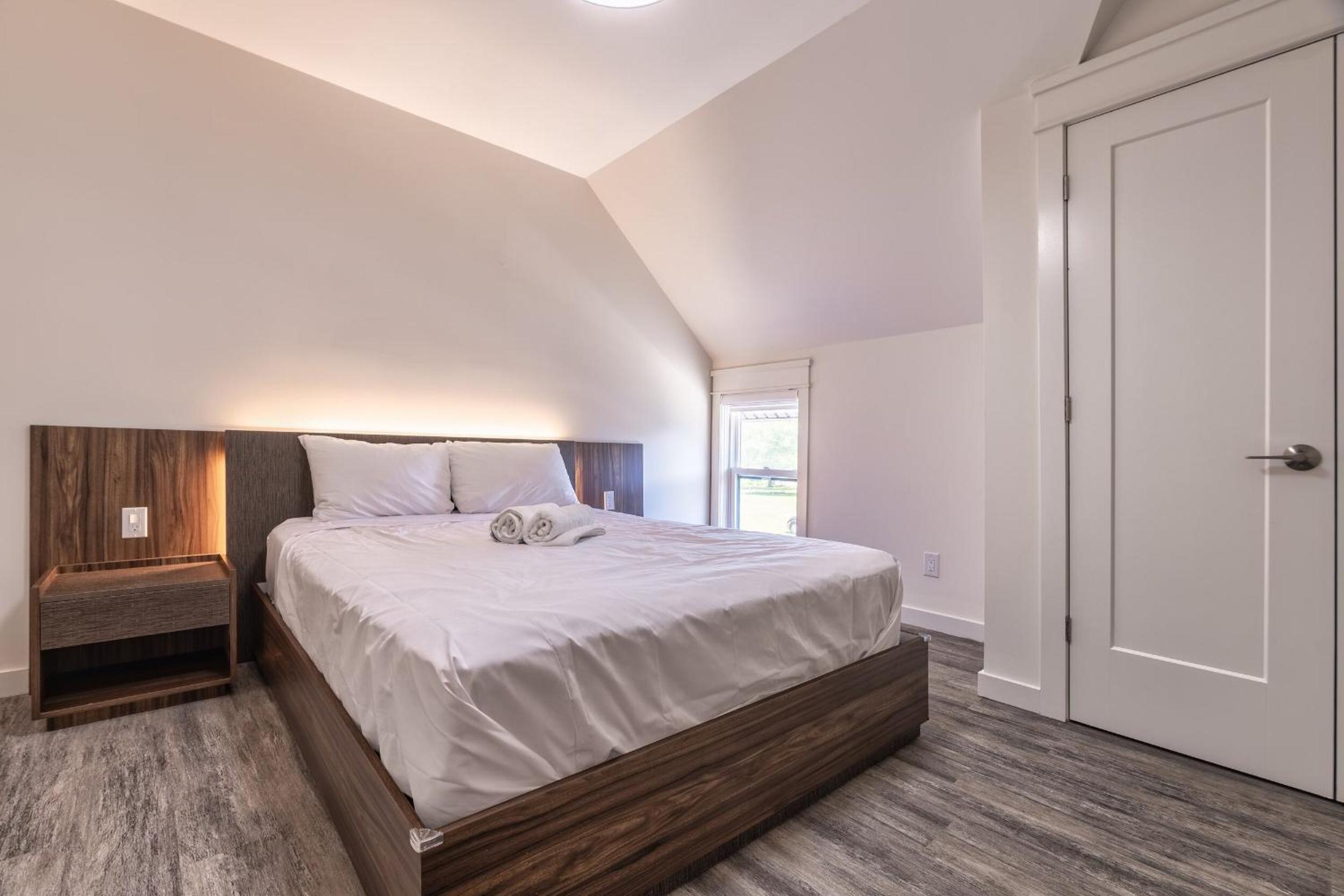 The Long Beach Resort - Beachfront Cottages & Townhouse Suites