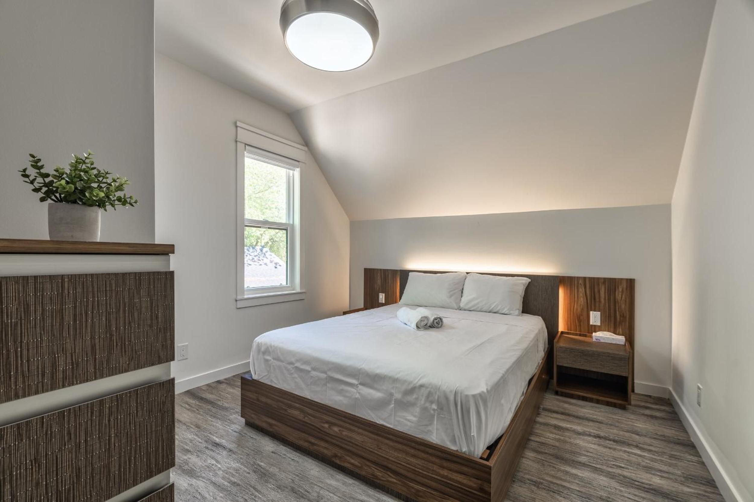 The Long Beach Resort - Beachfront Cottages & Townhouse Suites