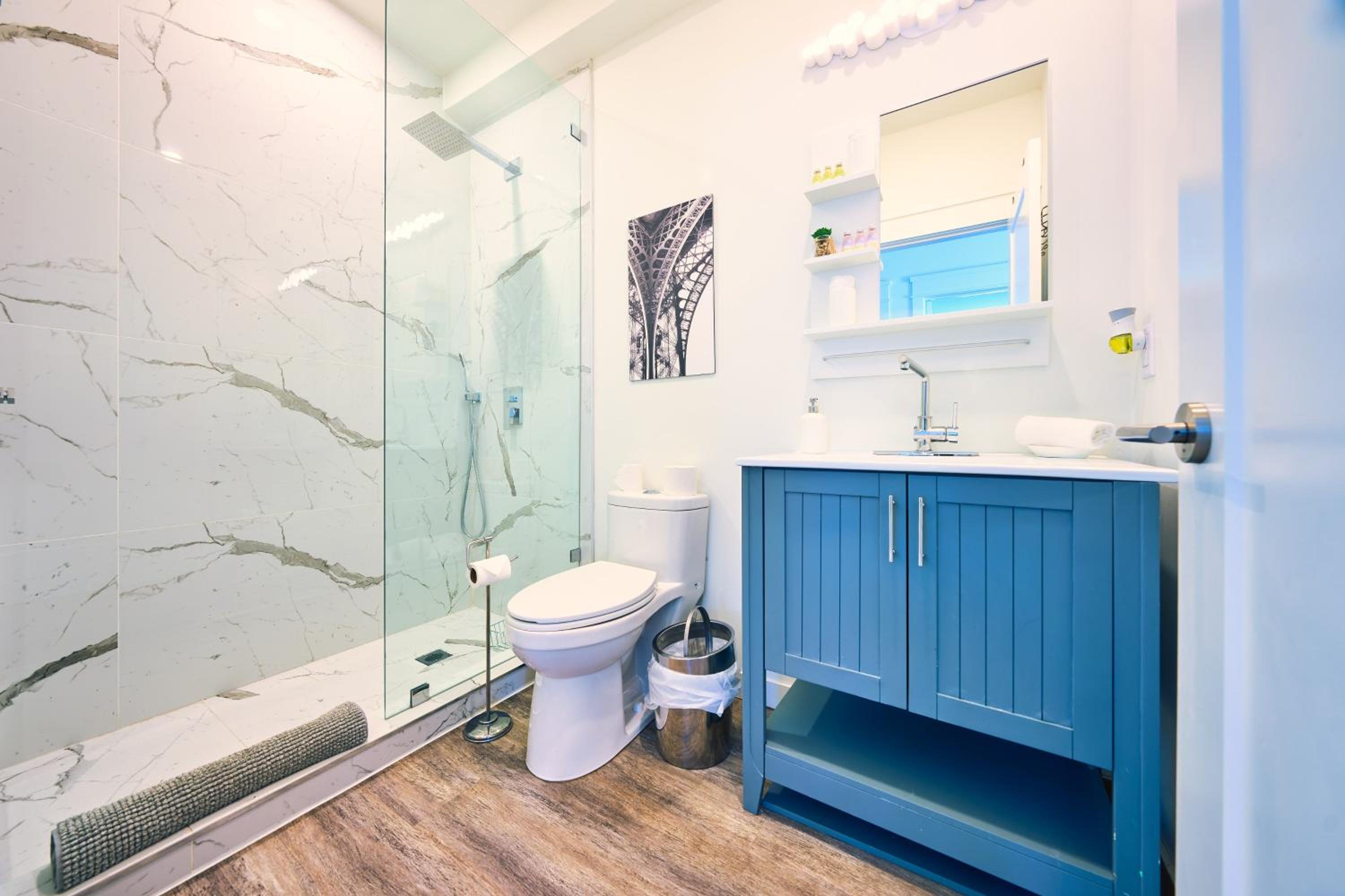 The Long Beach Resort - Beachfront Cottages & Townhouse Suites