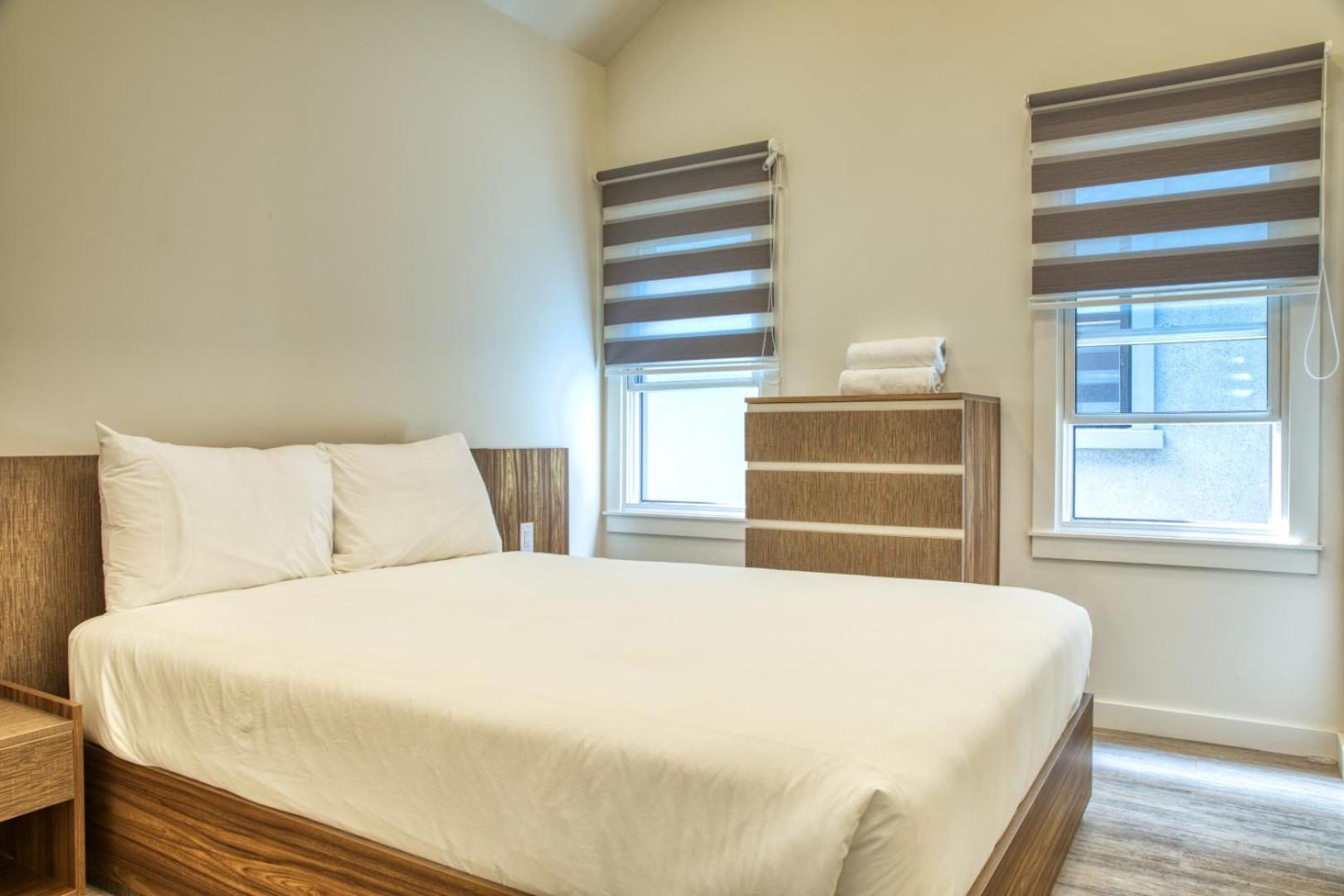 The Long Beach Resort - Beachfront Cottages & Townhouse Suites