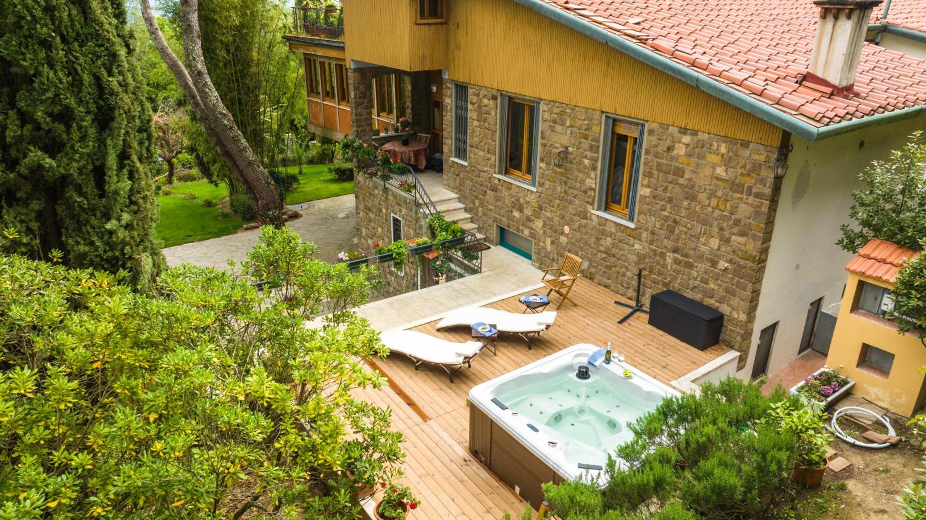Majestic Villa in Hills of Florence with Gardens Gym Jacuzzi and Sauna