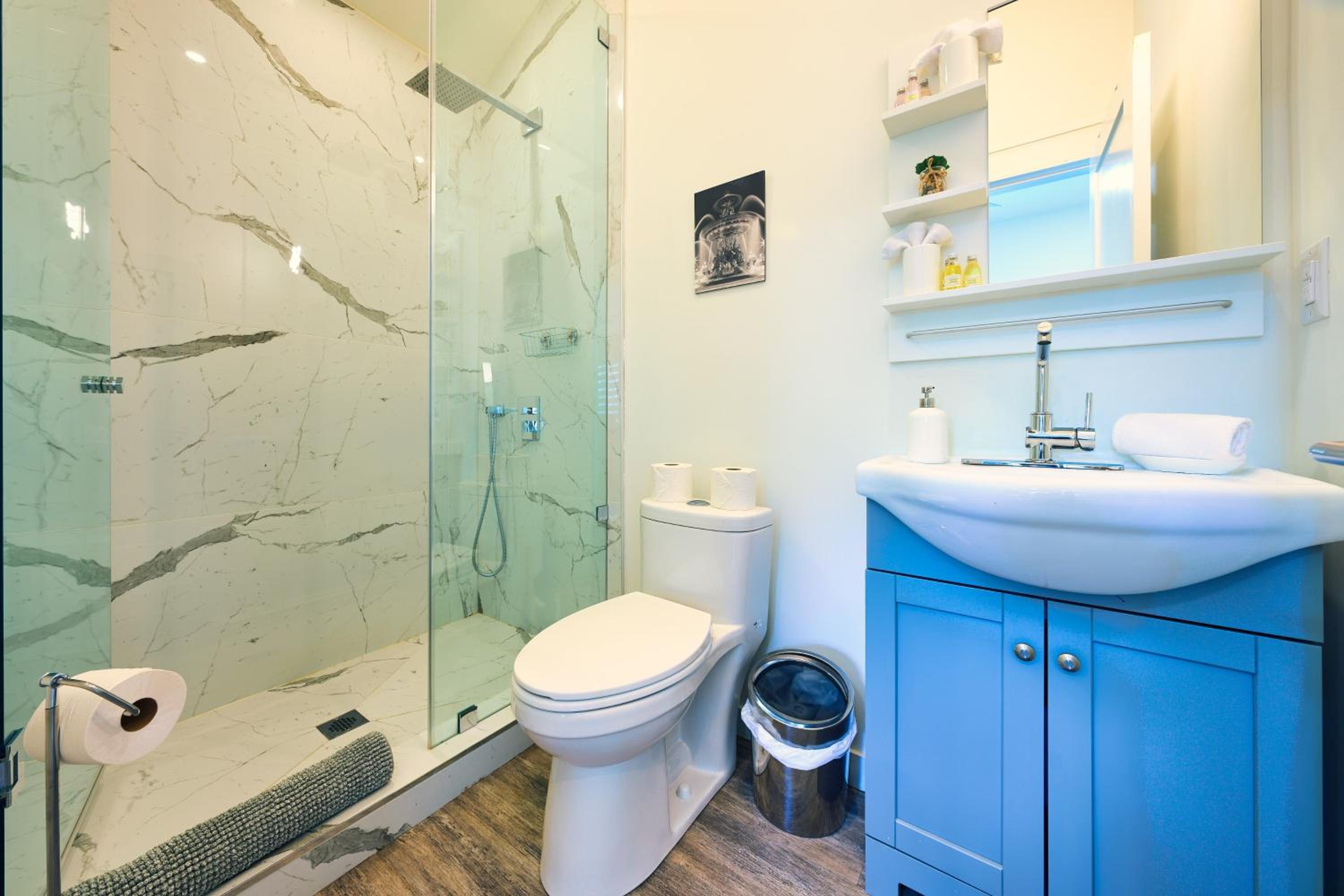 The Long Beach Resort - Beachfront Cottages & Townhouse Suites