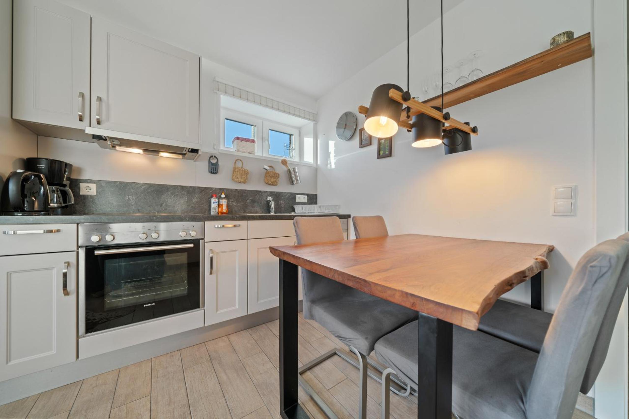 Residence Alpin Kaprun - Top 6 by Four Seasons Apartments view 4