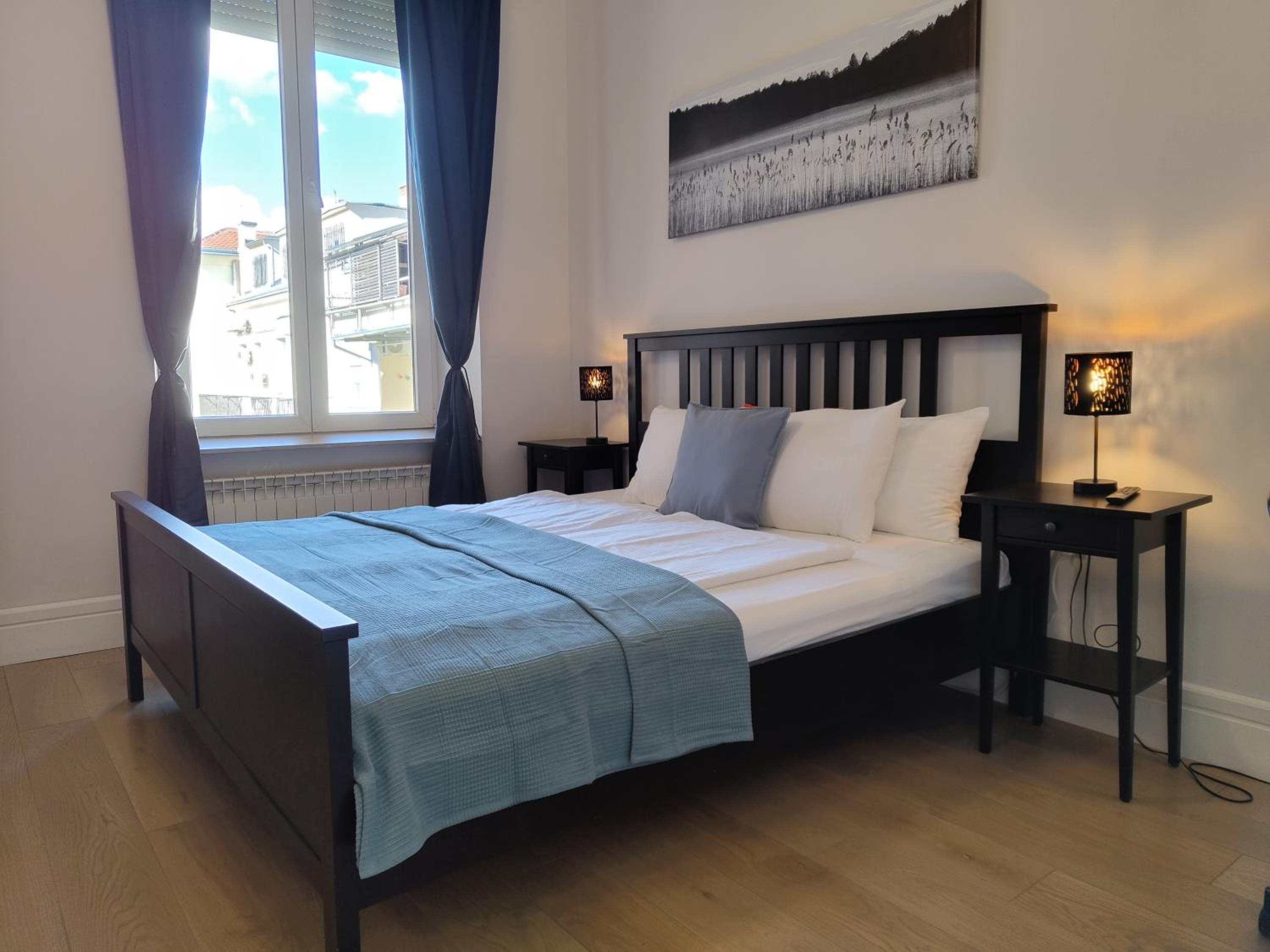 Apartment Theatrum