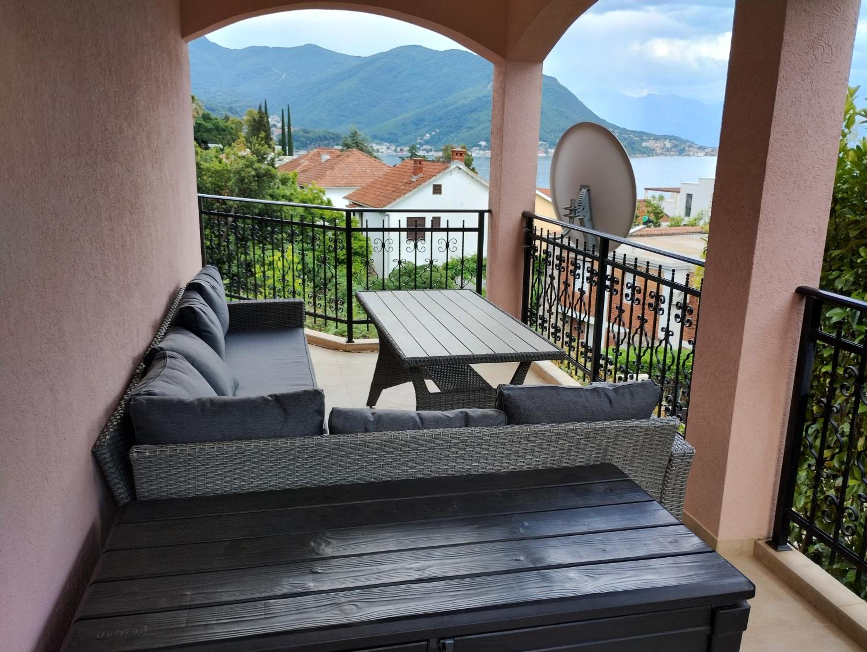 Monteview Duplex