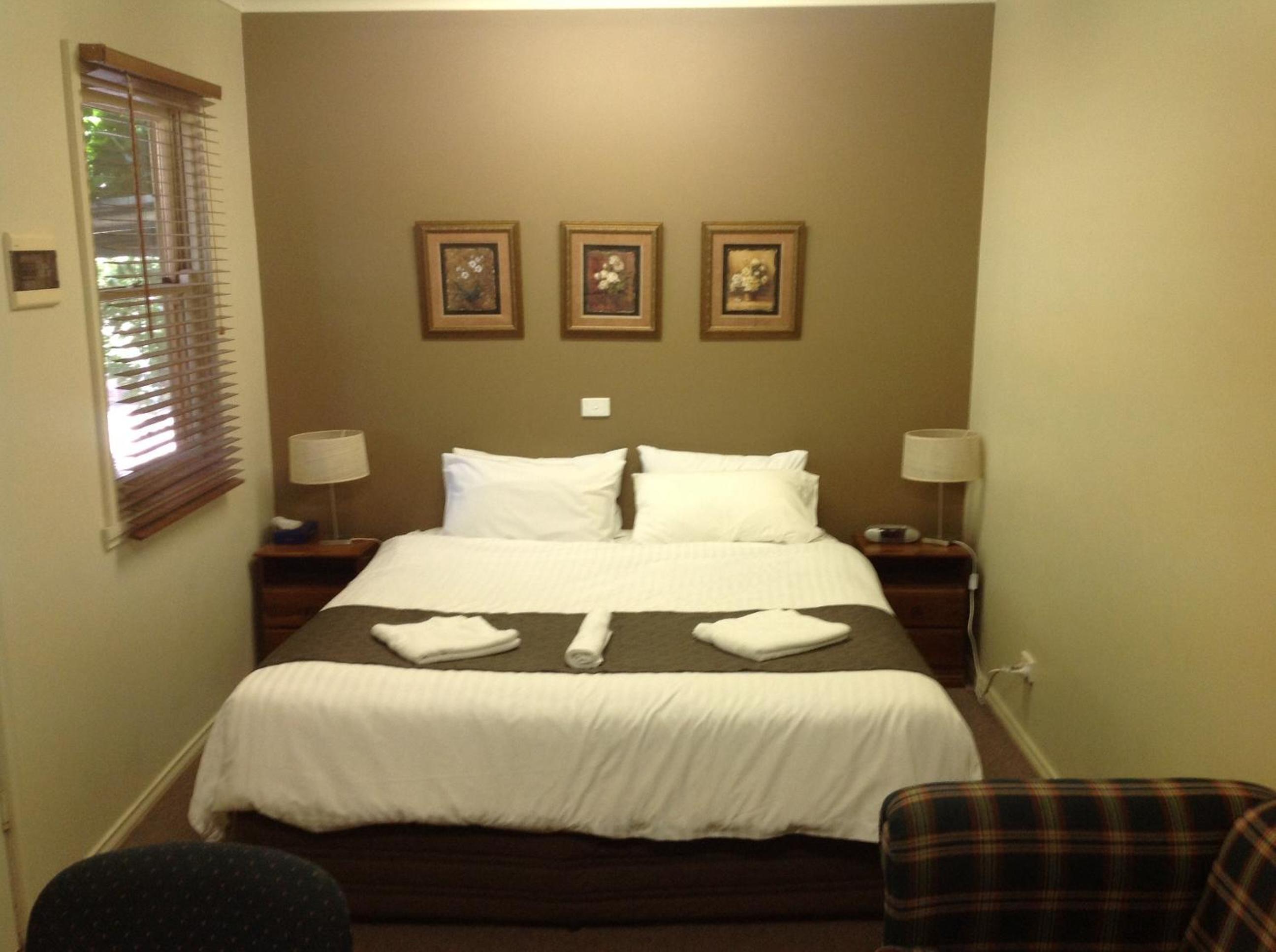 Coach House Inn