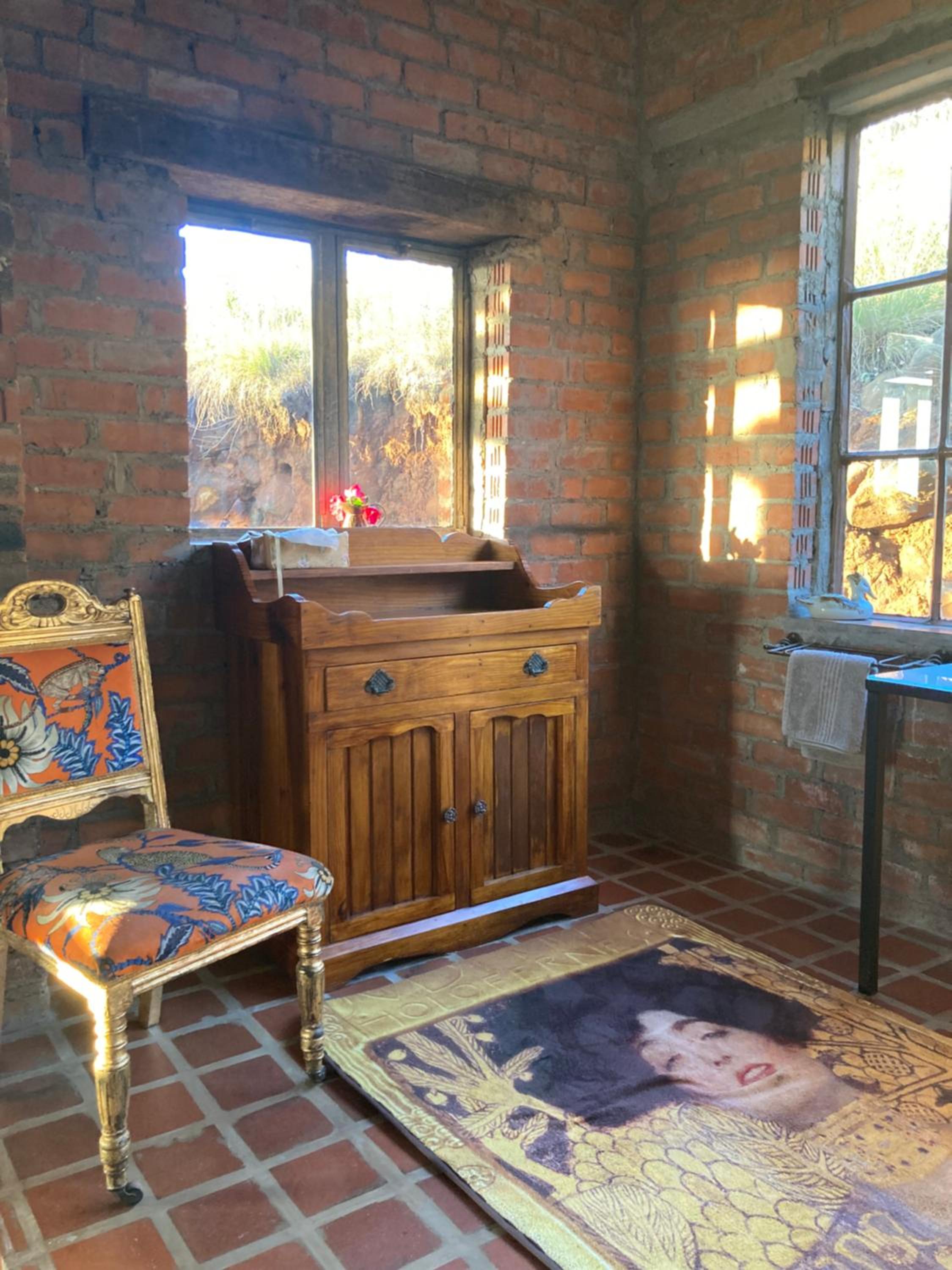 Rose Mountain Cottage view 5