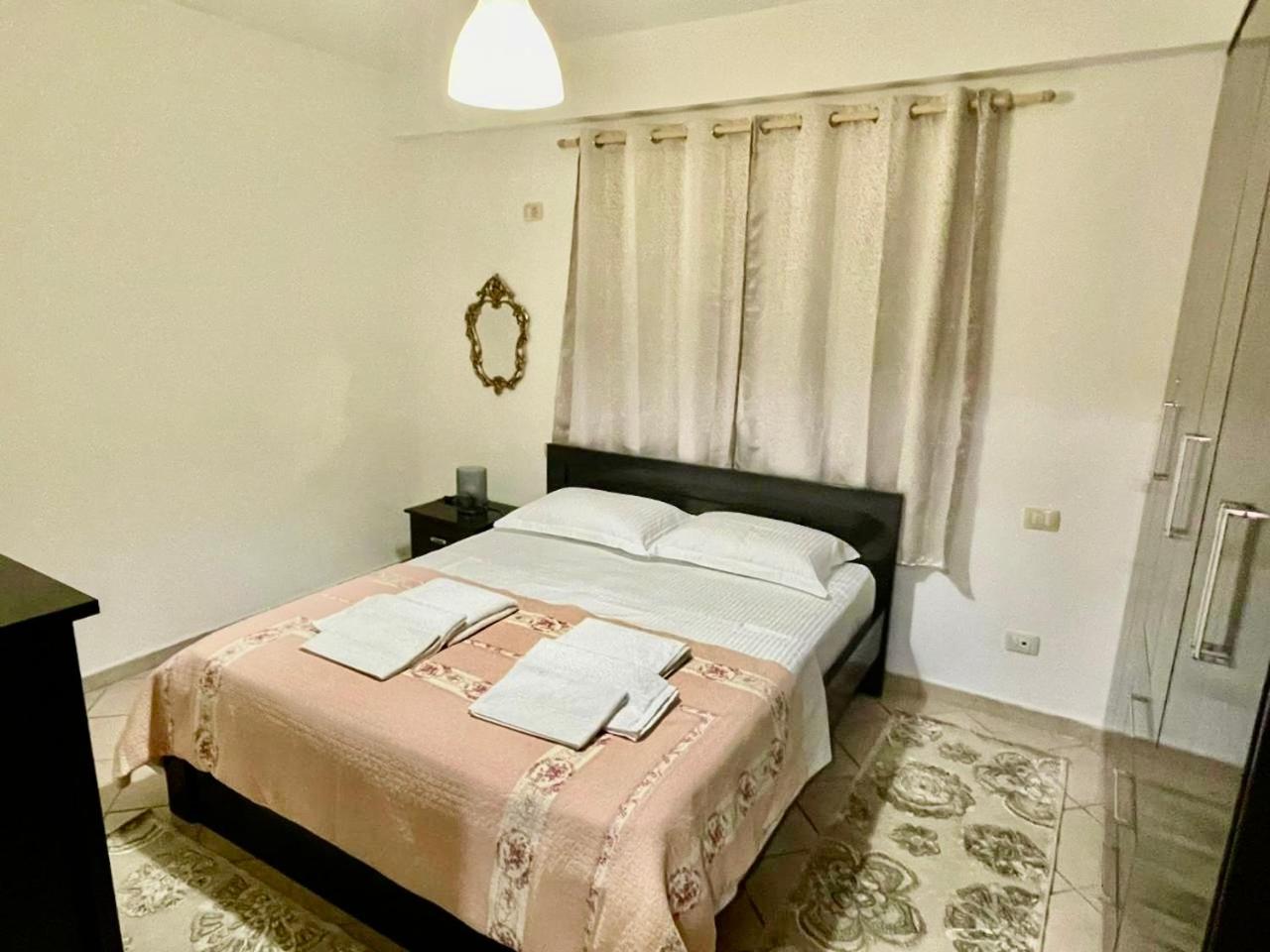 Onhezmi Apartment