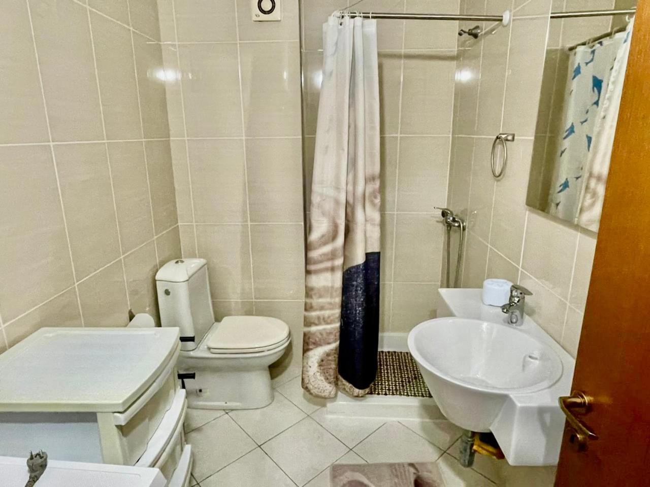 Onhezmi Apartment