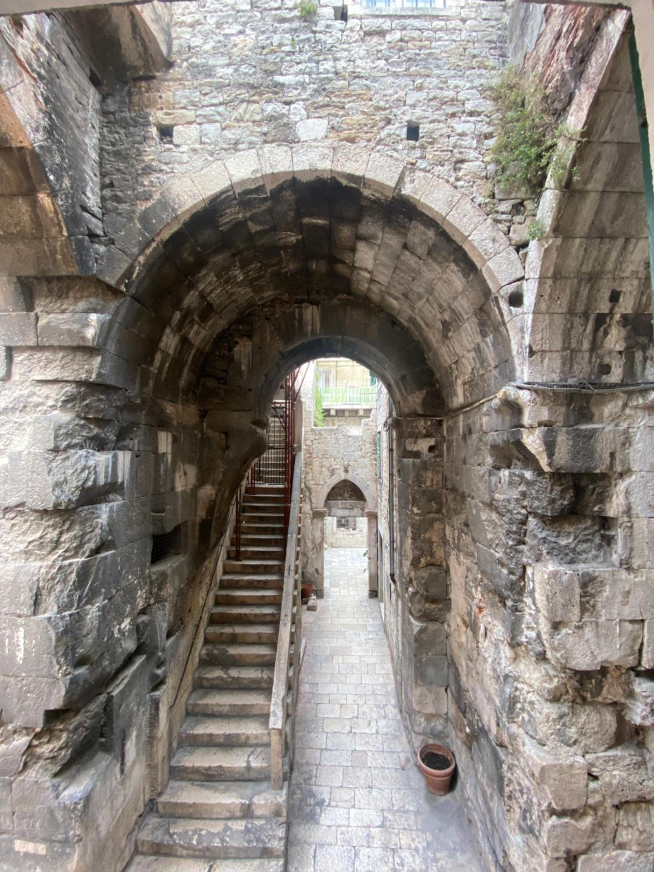 Diokletian's Golden Nest view 3