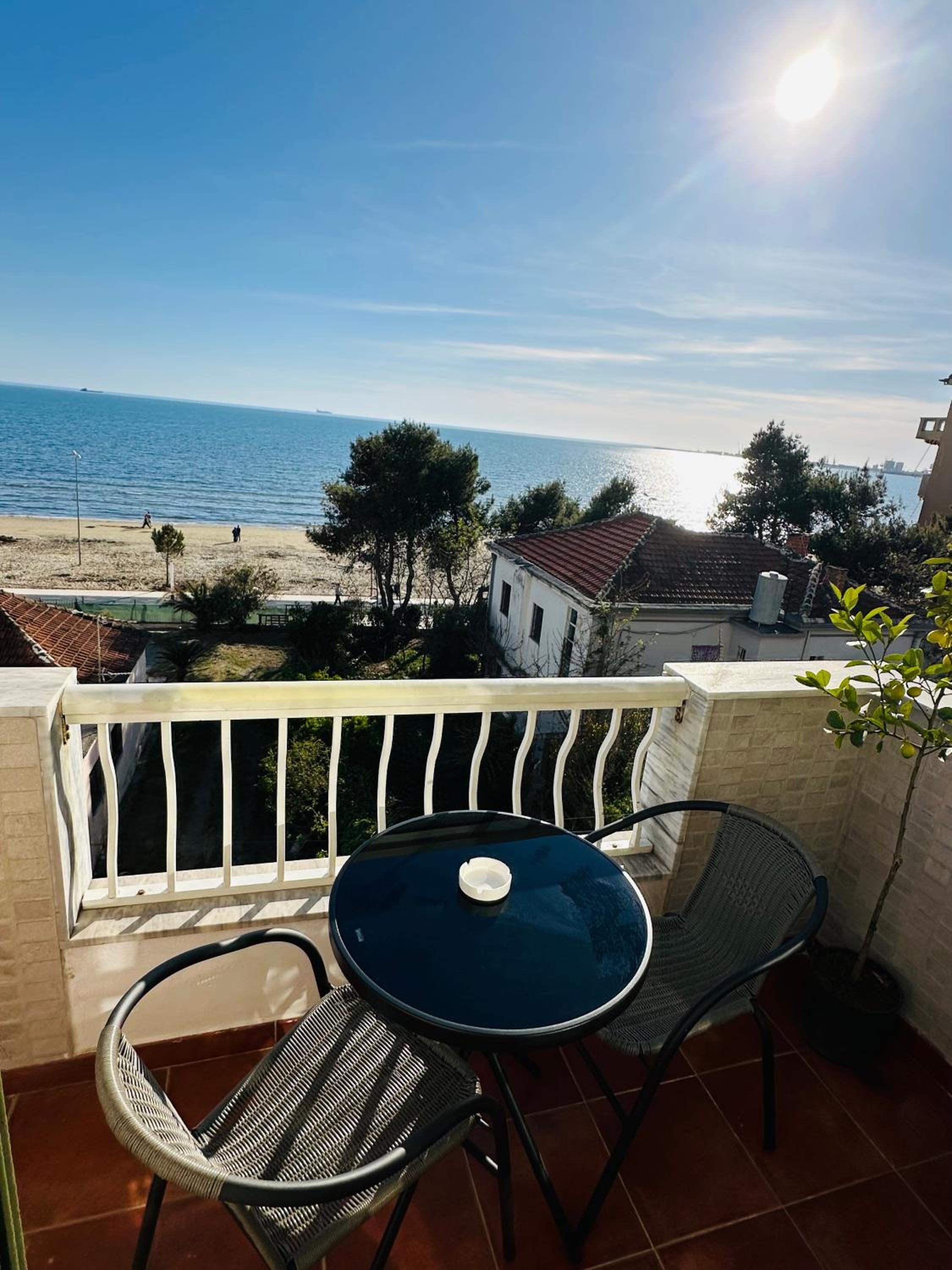 Olgas sea view apartment