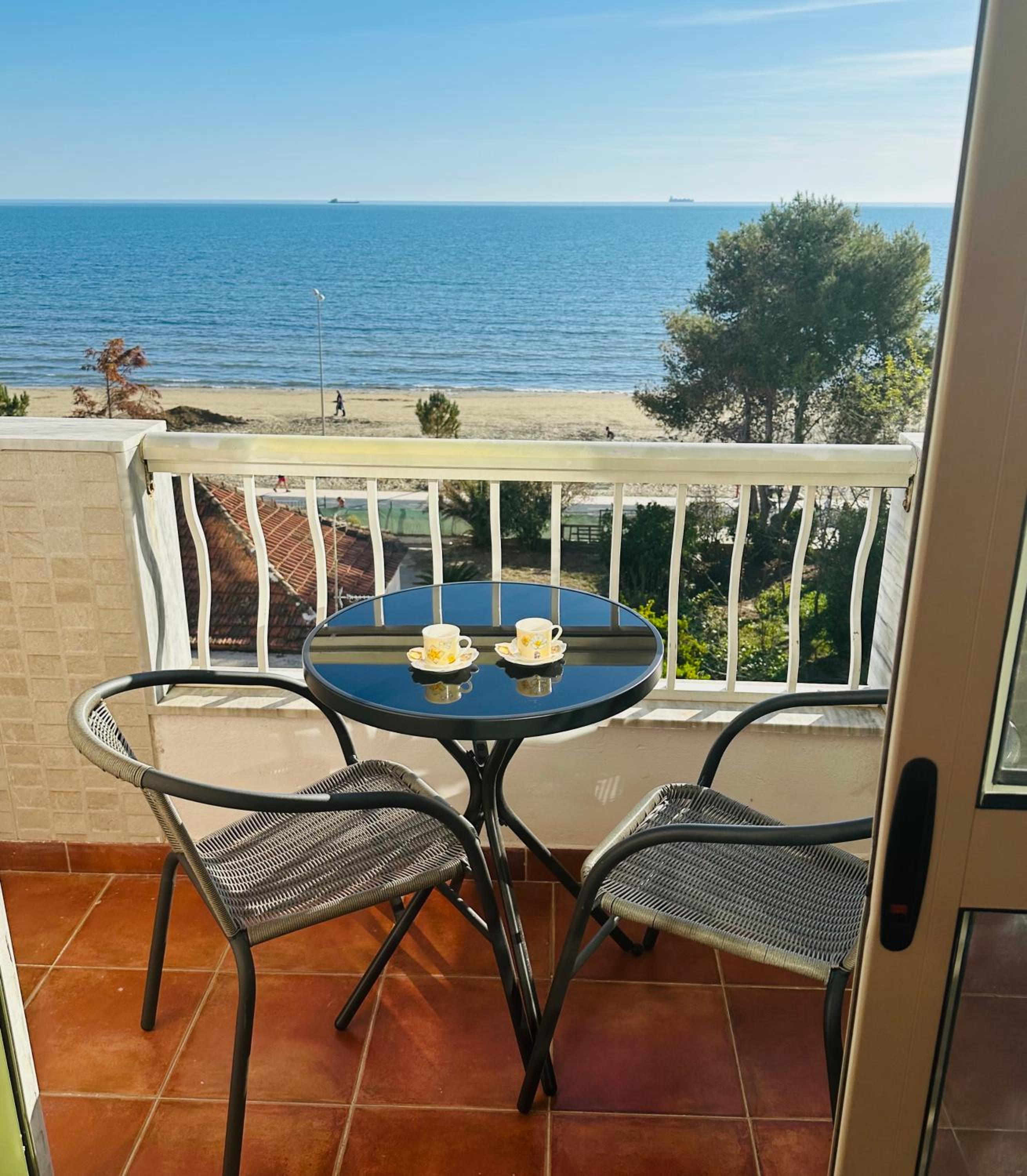 Olgas sea view apartment