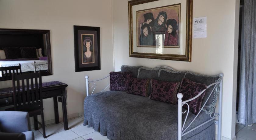 Intimate Villa