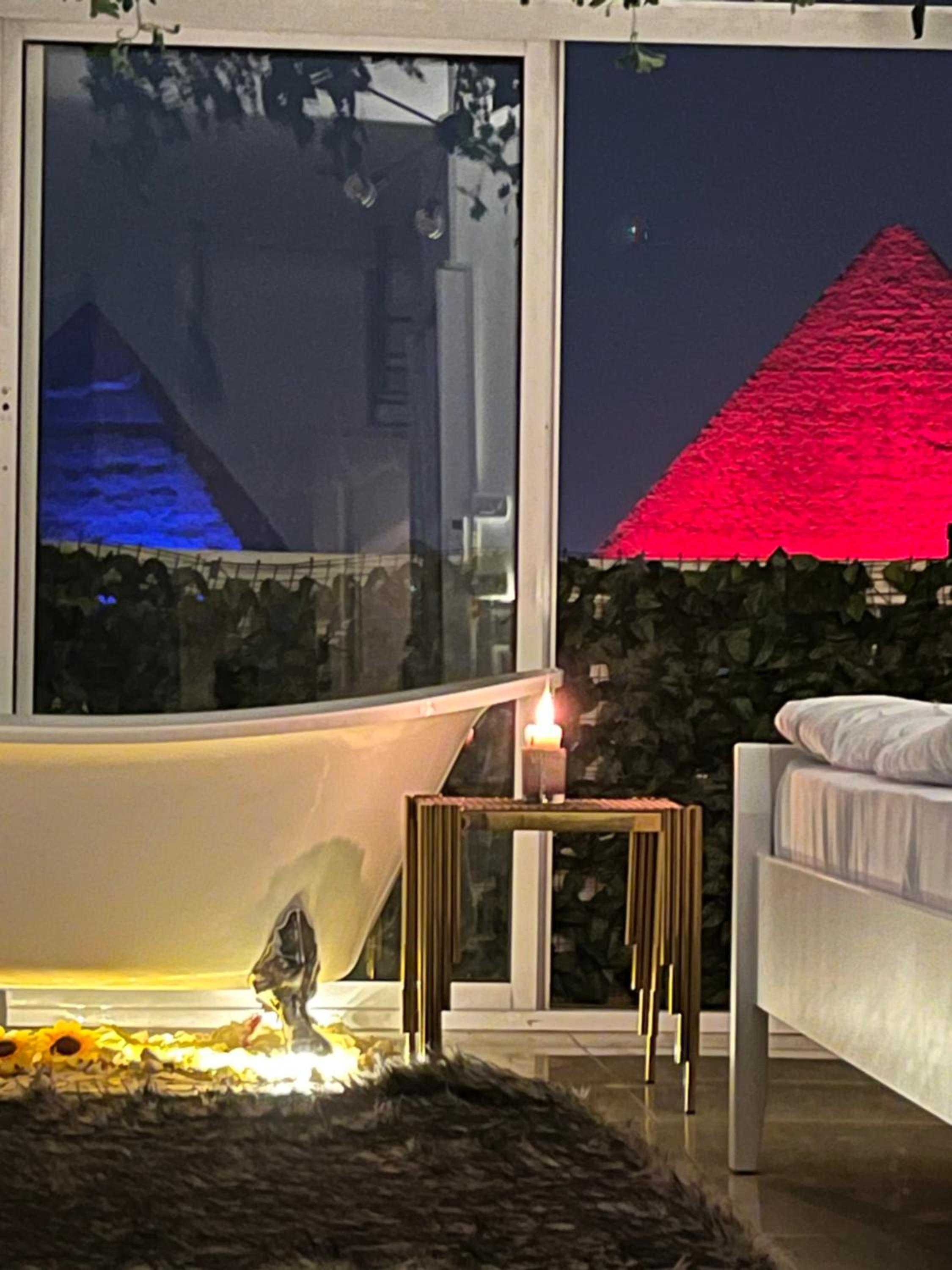 Jacuzzi pyramids view