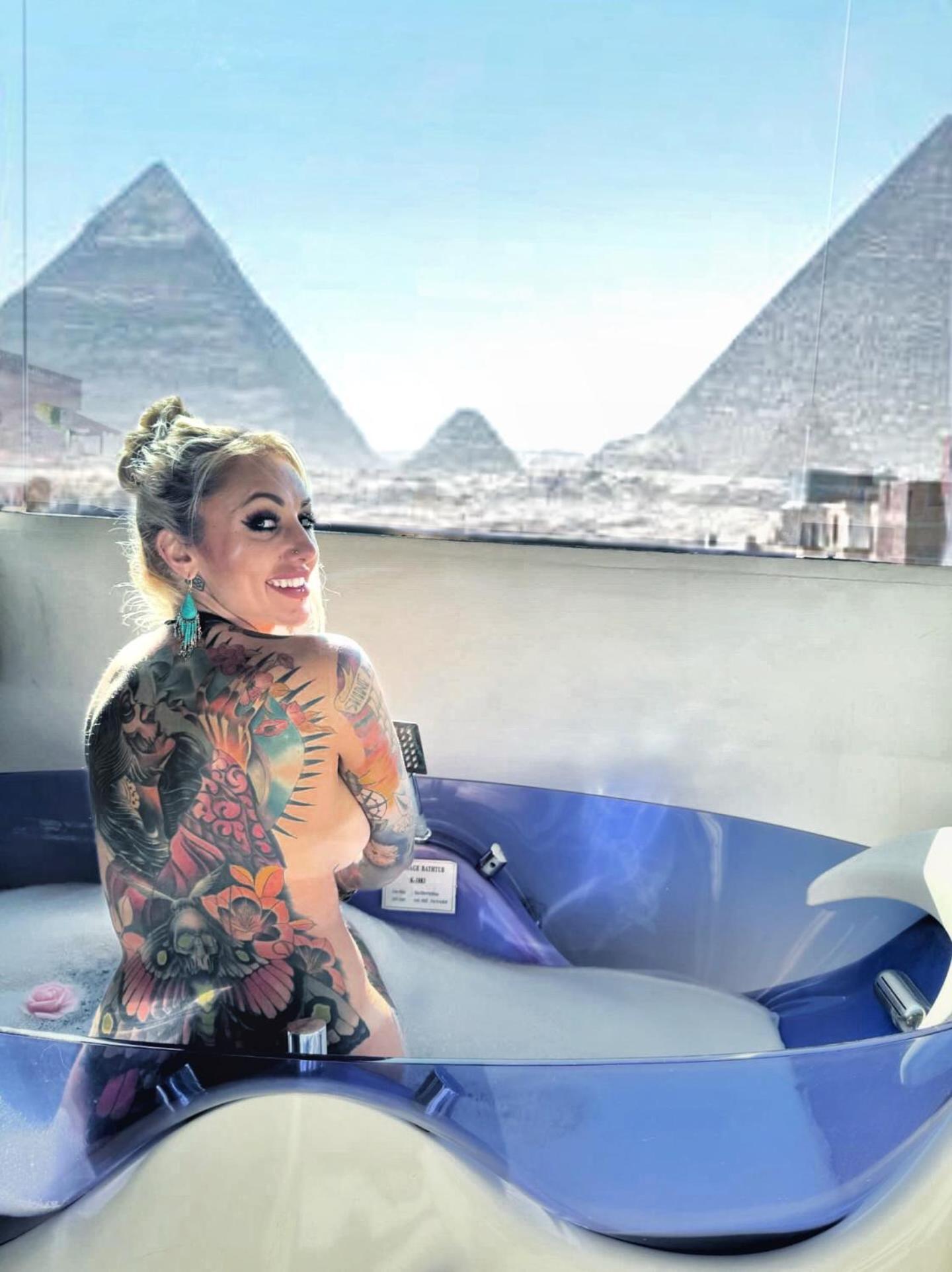 Jacuzzi pyramids view
