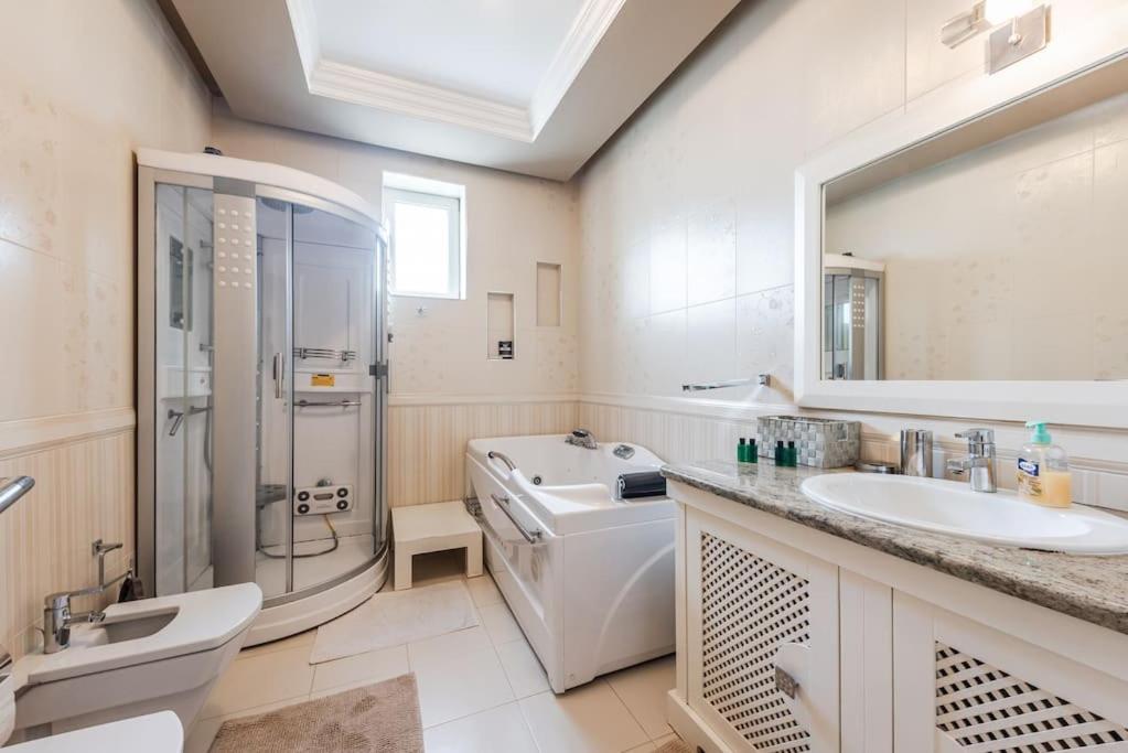 The Grand Luxurious Duplex by PS