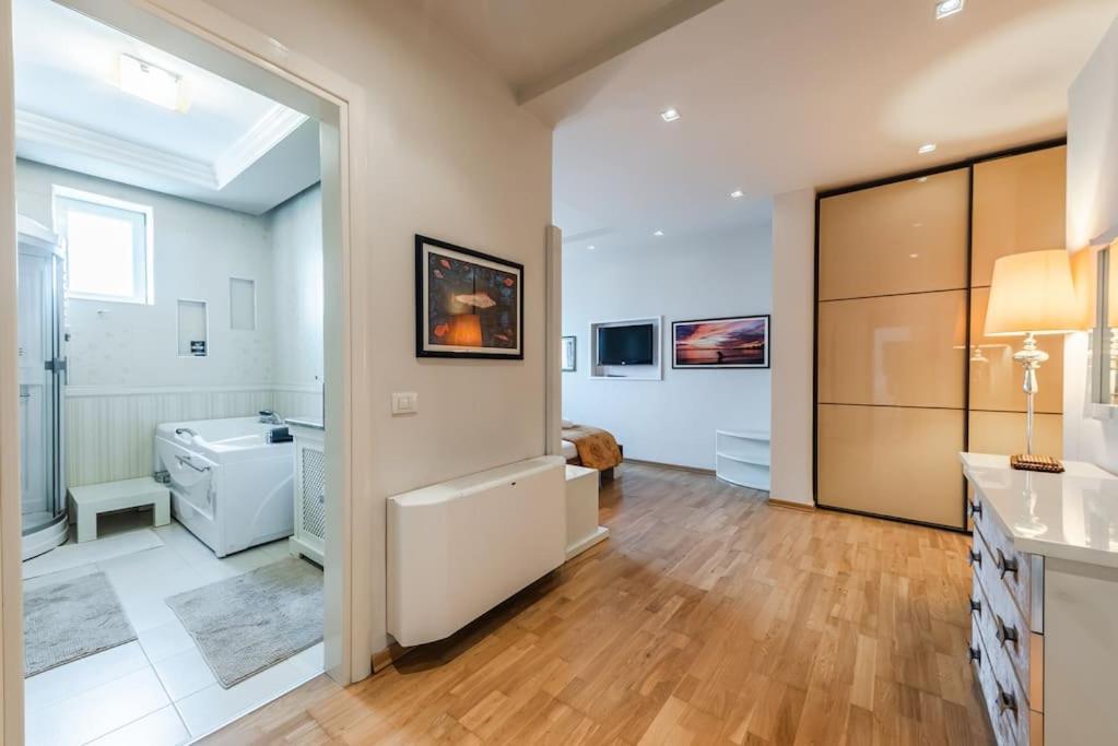 The Grand Luxurious Duplex by PS