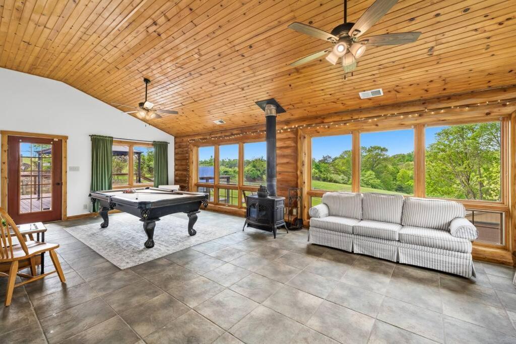 Hot Tub. Pool Table. Game Room. Fire Pit. Pets OK! view 5