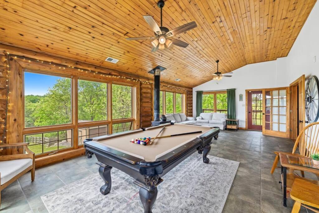 Hot Tub. Pool Table. Game Room. Fire Pit. Pets OK! view 3