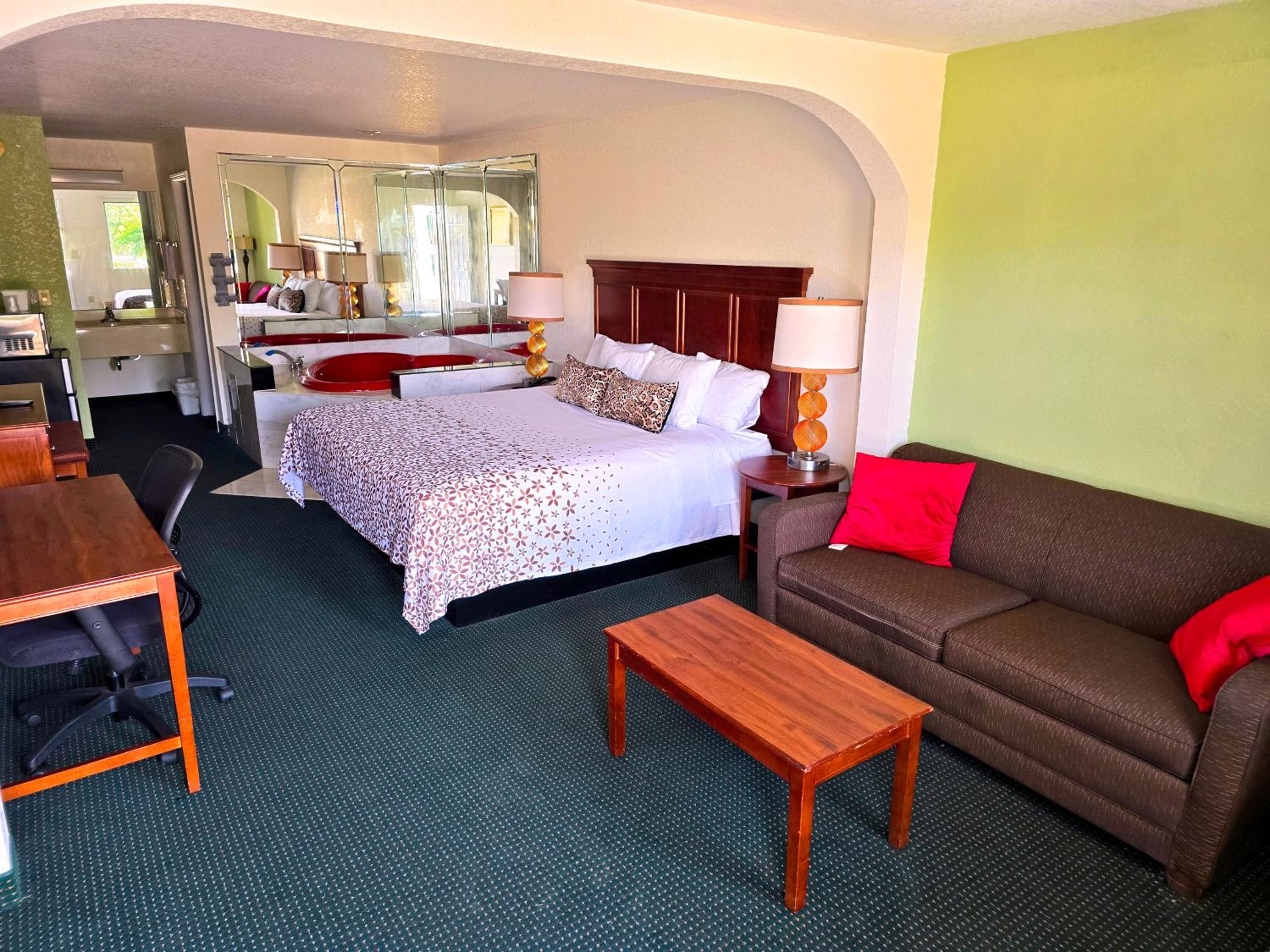 Garden Inn and Suites near Callaway Gardens Pine Mountain - Property Image 39