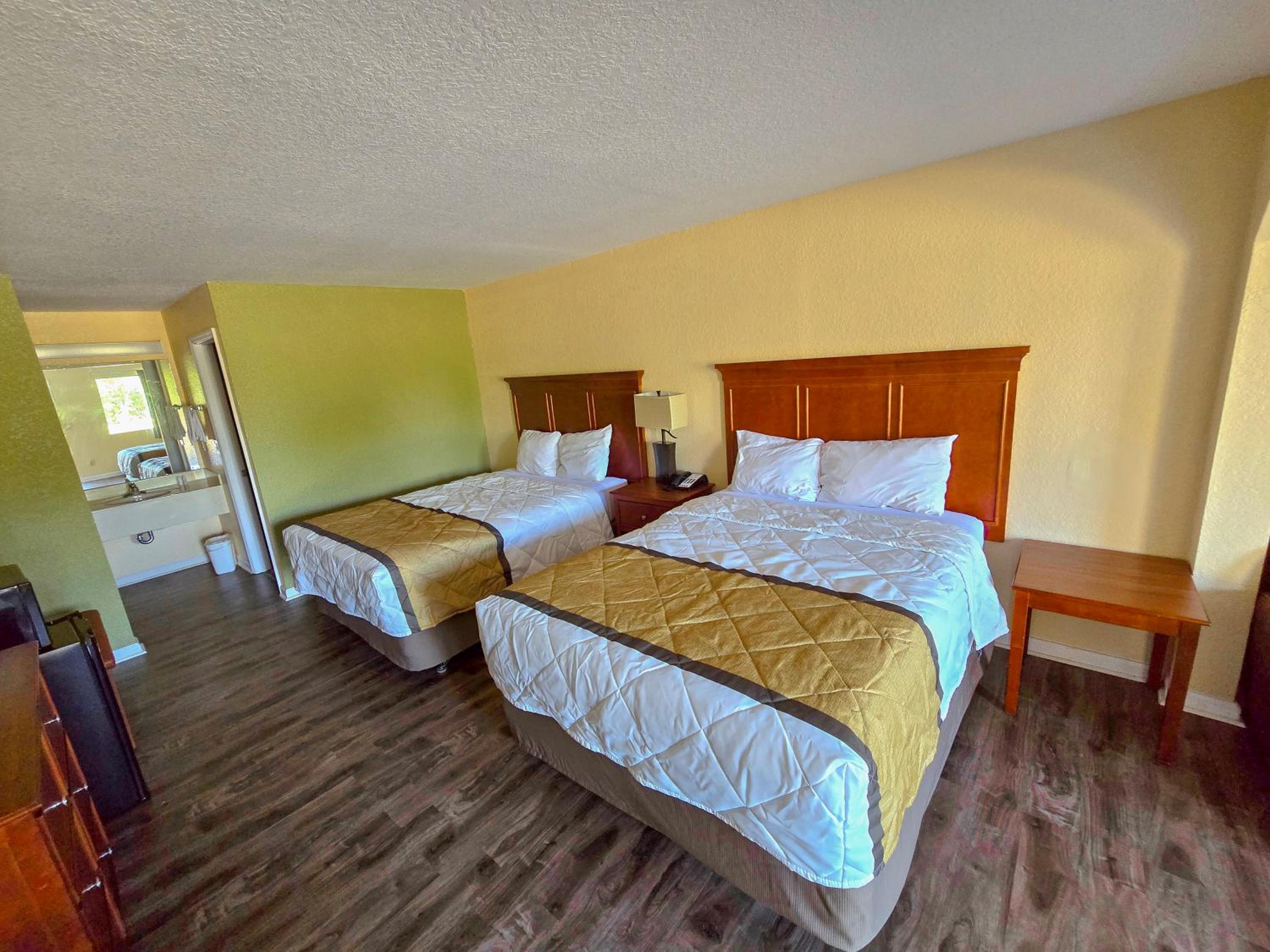 Garden Inn and Suites near Callaway Gardens Pine Mountain - Property Image 37