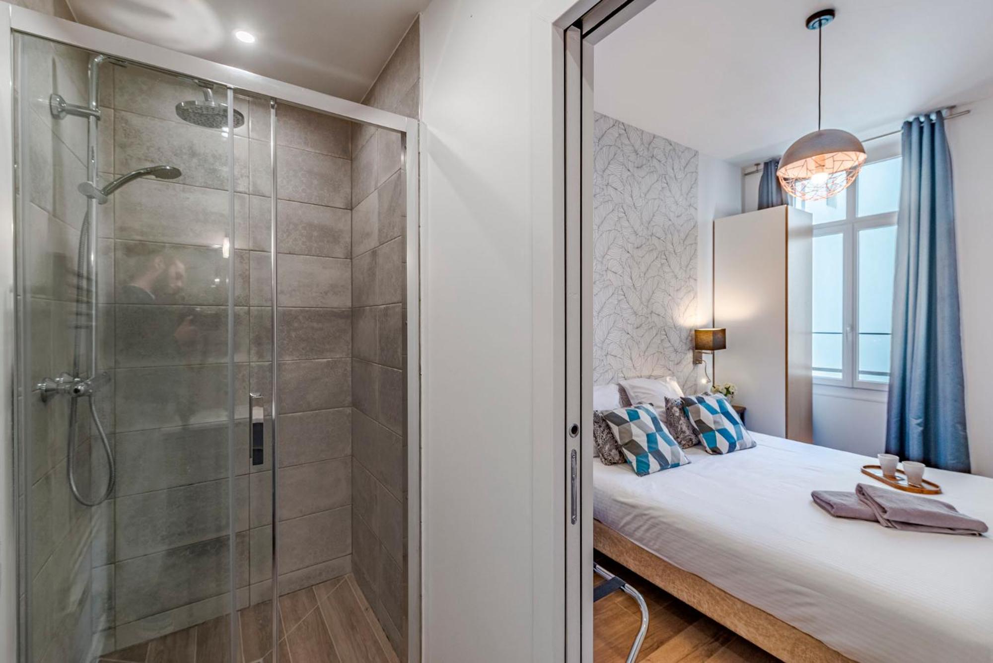 Fabulous Central 2BR - Prime Location, Walk to Croisette & Palais - By Totolulu Cannes Yellow Corner