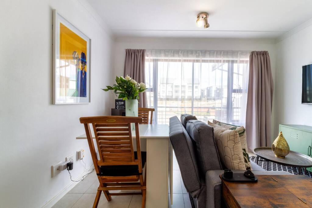 One Bedroom Urban Sanctuary with Power Backup and FREE Gym