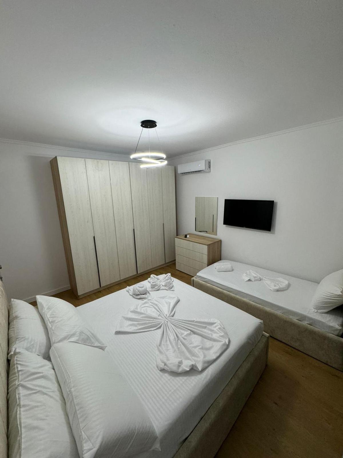 Vila Ademi Ksamil