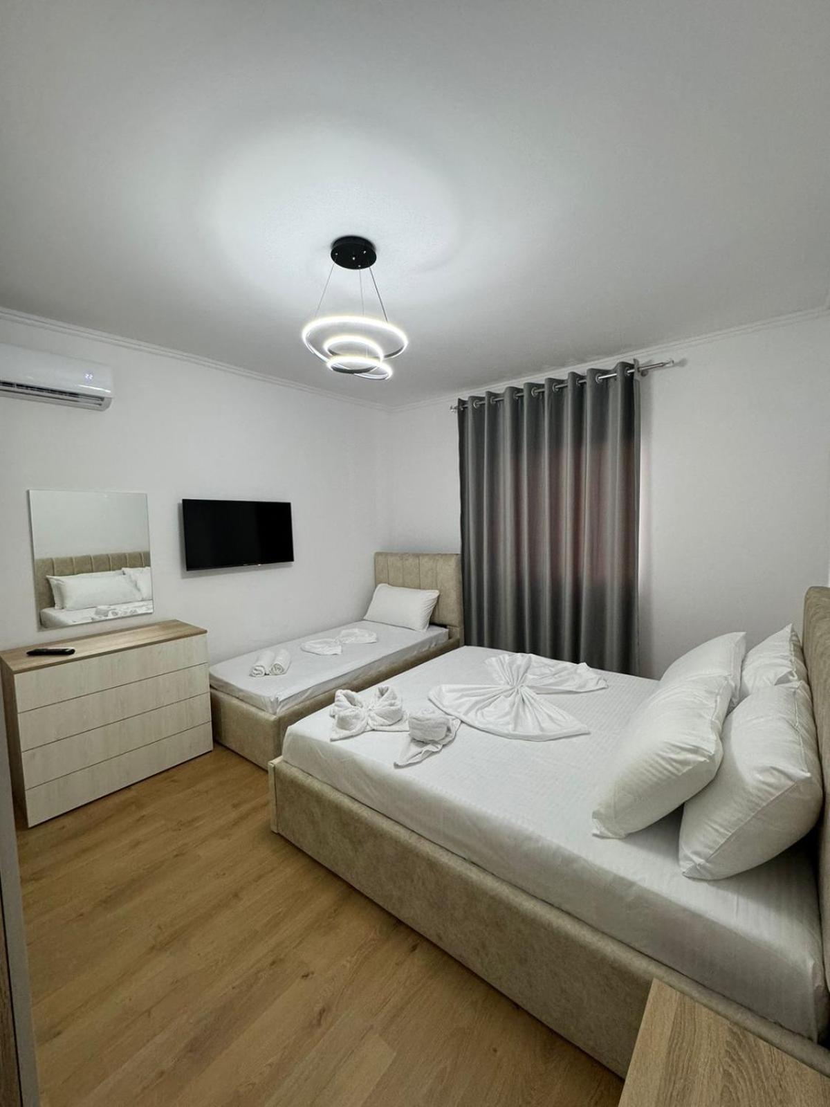 Vila Ademi Ksamil