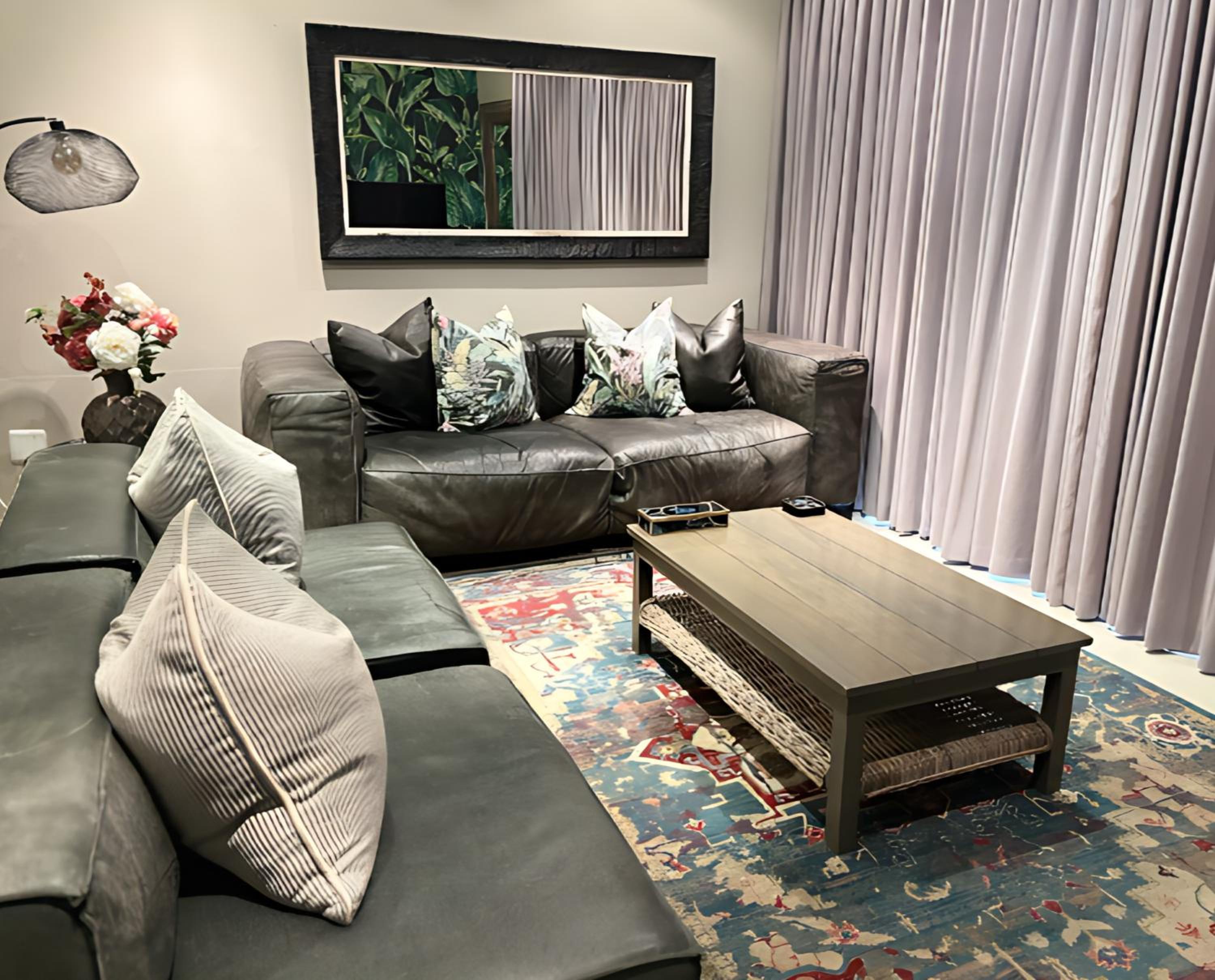 Meerendahl Luxury Apartments at Heritage Square view 5