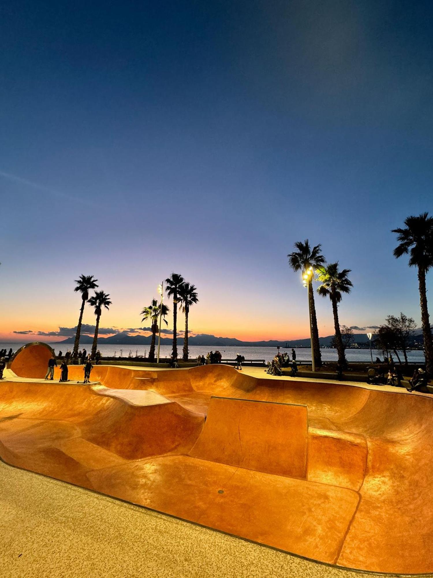 Fabulous Central 2BR - Prime Location, Walk to Croisette & Palais - By Totolulu Cannes Yellow Corner