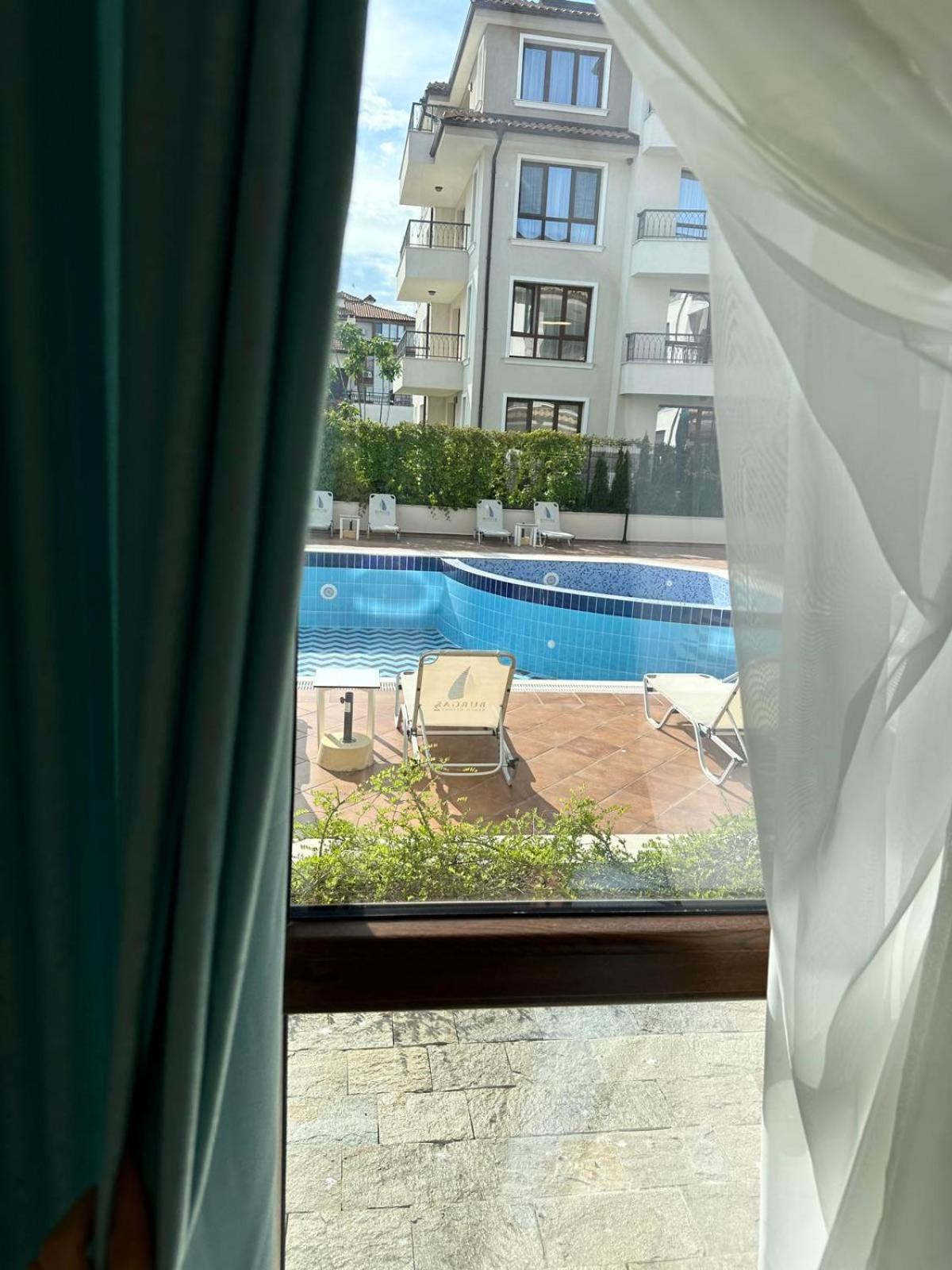 Pool apartment on the beach