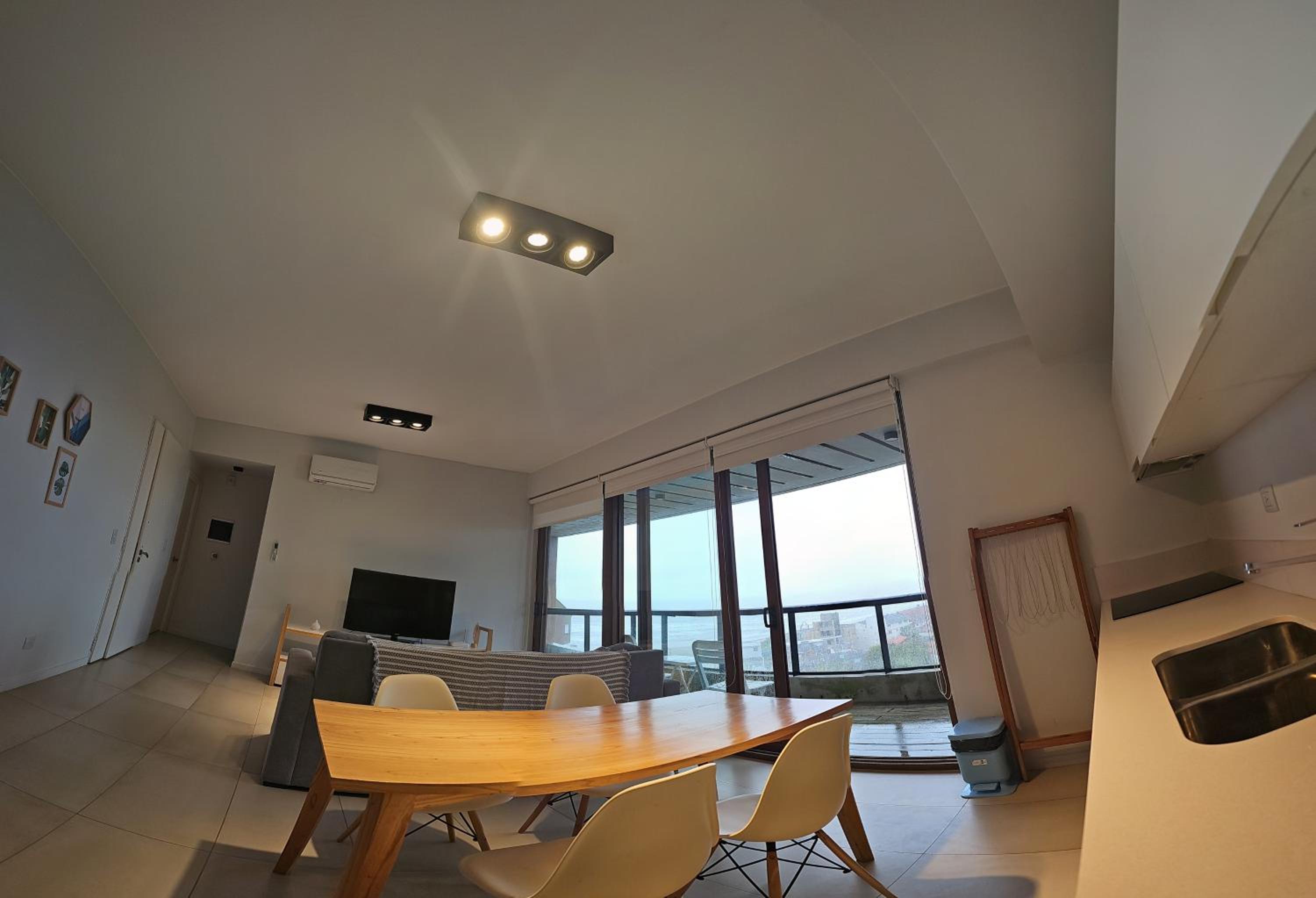 BTWINS Pinamar Dpto Top 8vo al mar c balcon c parrilla c cochera Pileta cubierta descubierta sauna gym cine