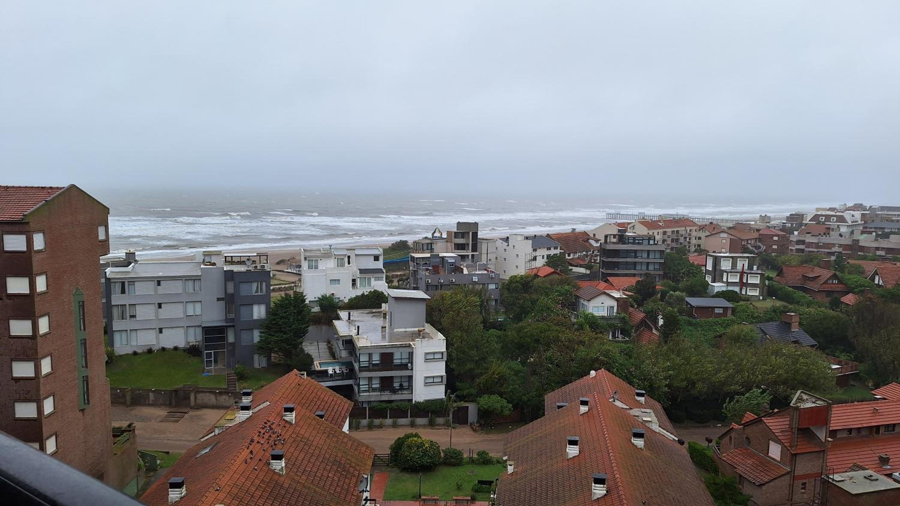 BTWINS Pinamar Dpto Top 8vo al mar c balcon c parrilla c cochera Pileta cubierta descubierta sauna gym cine