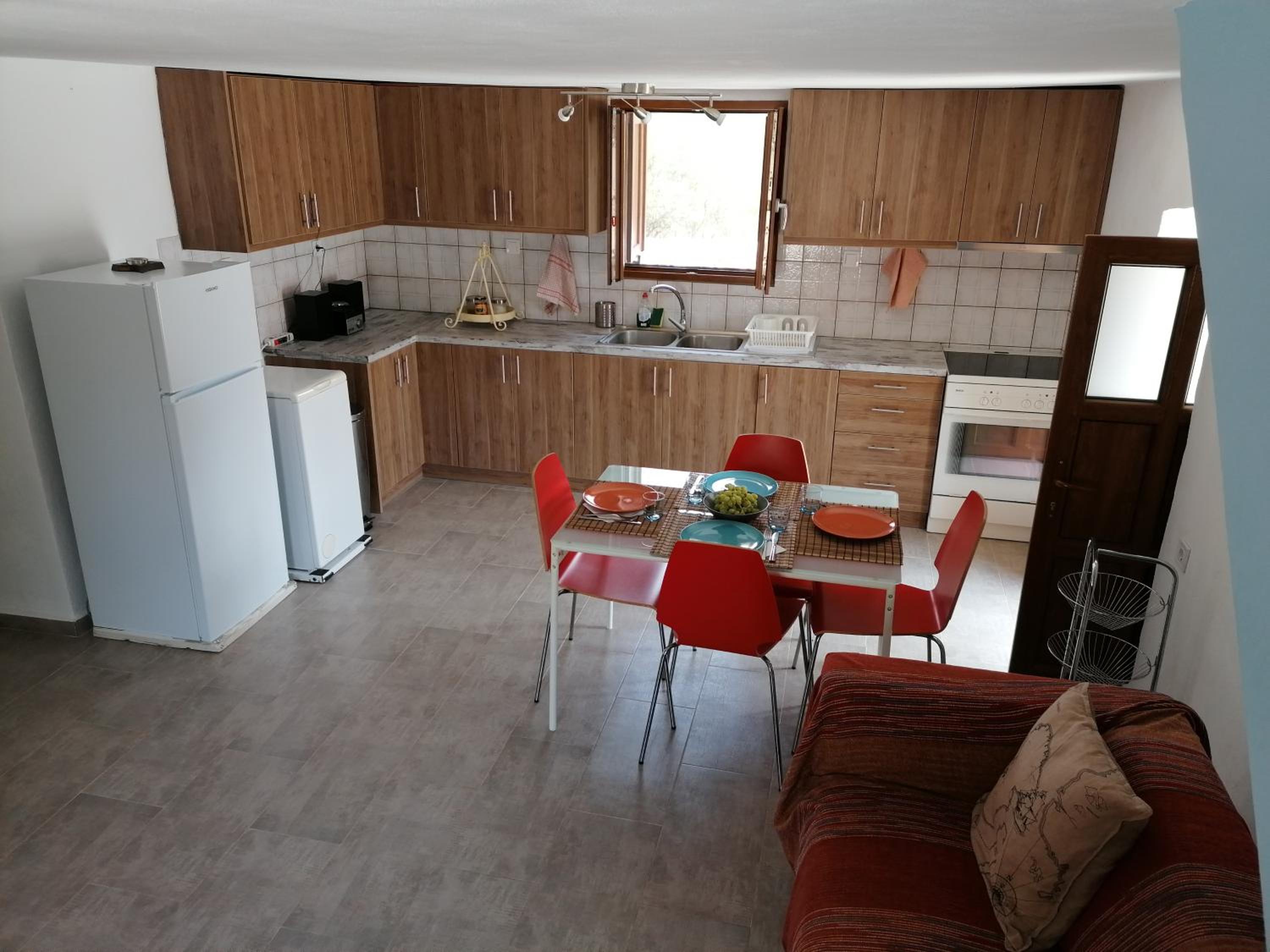 Xemoni House